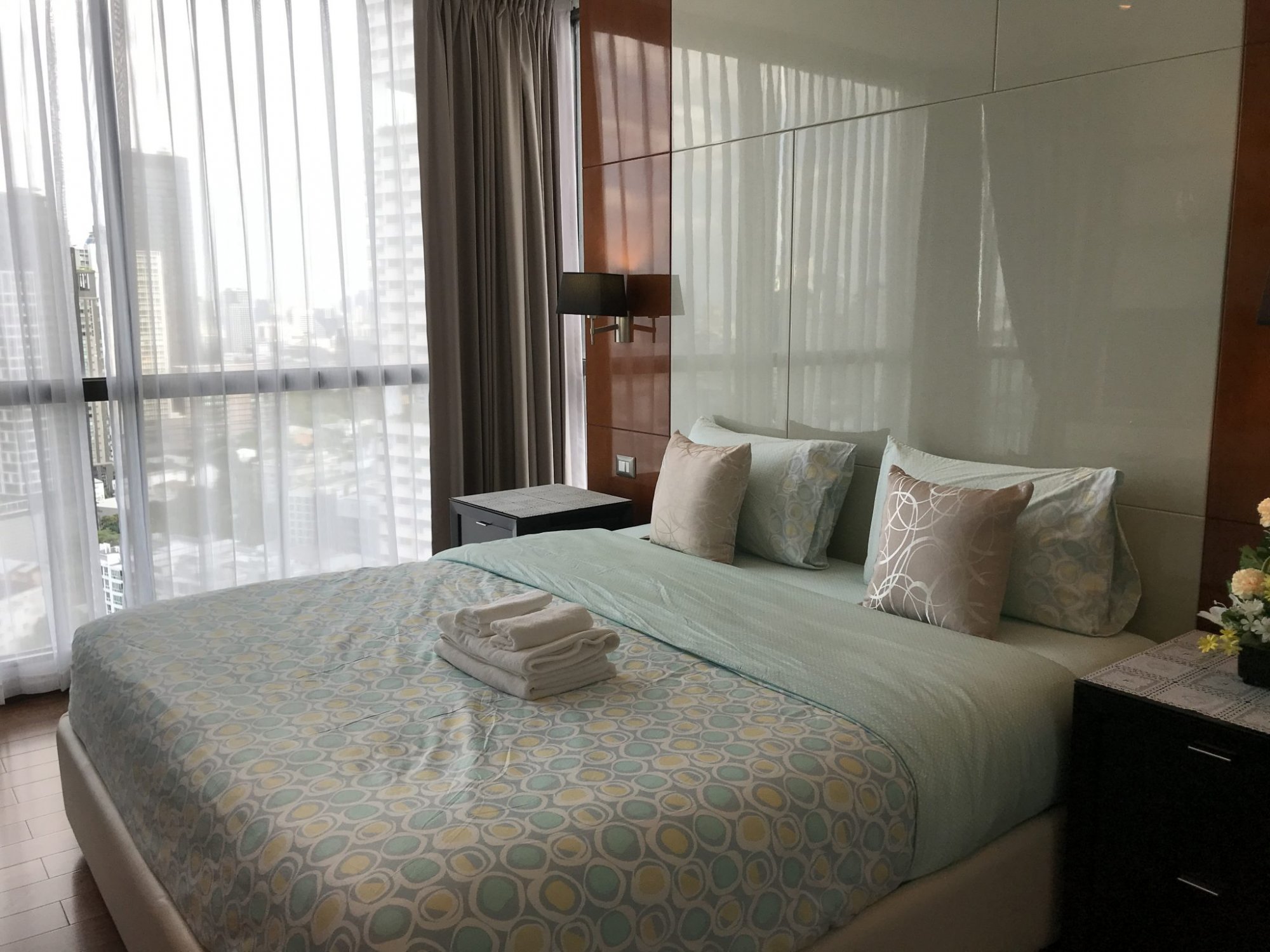 ปล่อยเช่า/ขาย! The Address Sukhumvit 28 ในราคาเพียง 50,000บาท/เดือน ขายเพียว 18,200,000 บาท (ต่อรองได้) ราคานี้รวมค่าใช่จ่ายทุกอย่างแล้ว2 ห้องนอนขนาดใหญ่ 68 ตรม. ใกล้ BTS พร้อมพงษ์ เฟอร์นิเจอร์ครบพร้อมเข้าอยู่