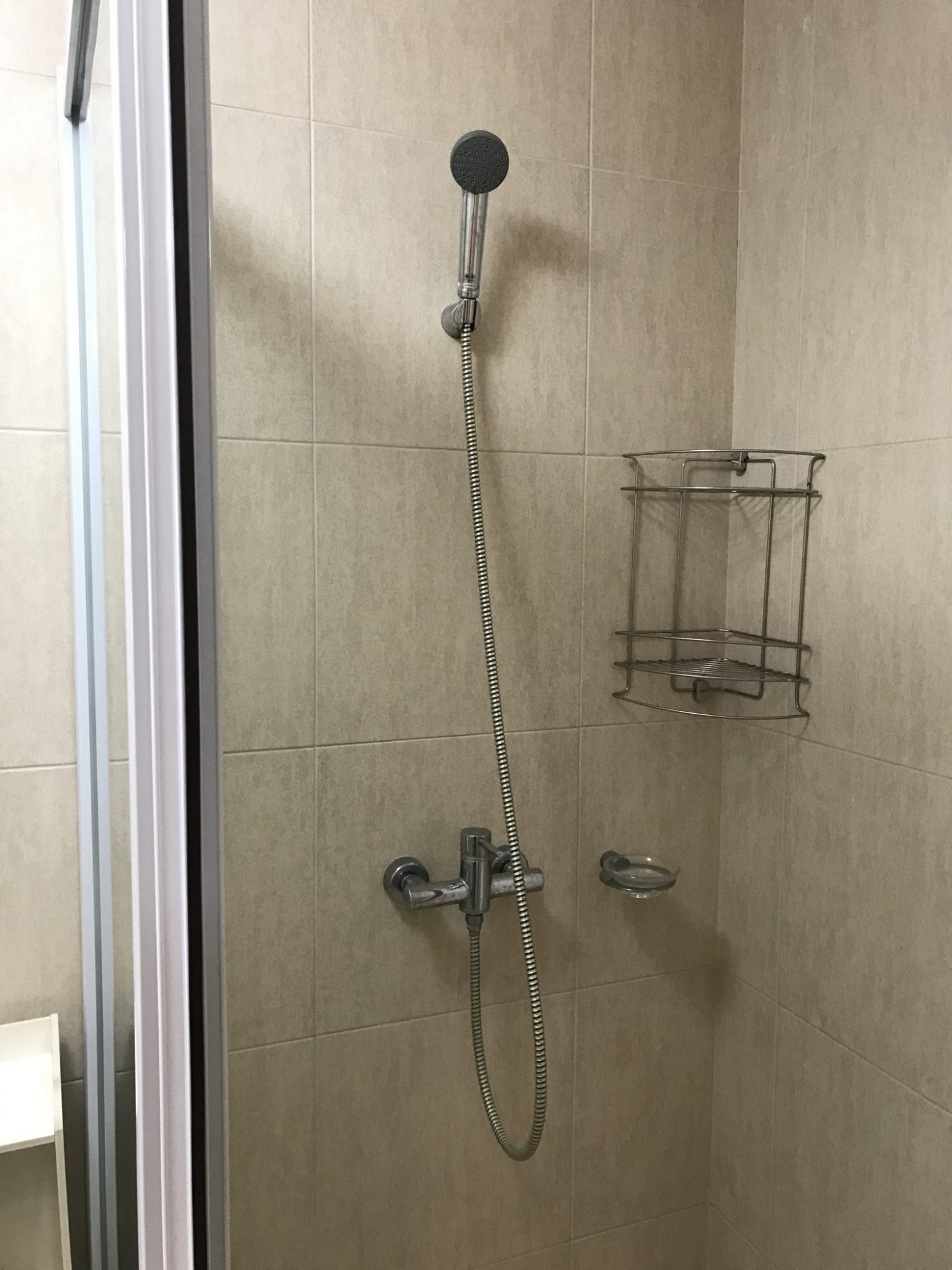 ** Hot Deal! ** For rent at The Clover Thonglor 1 Bedroom 1 Bathroom 19,000THB/month Fully furnished PROP000523