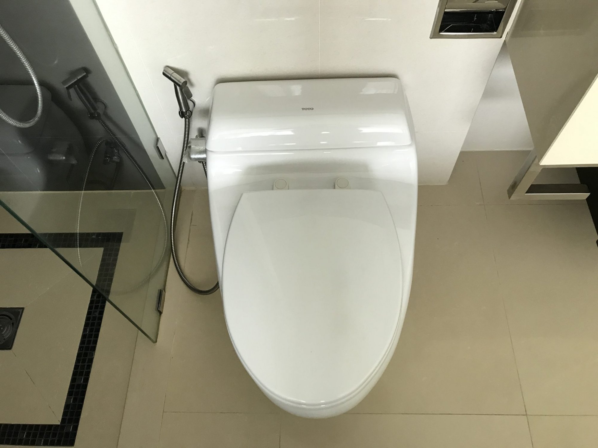 ปล่อยเช่า! The Address Sukhumvit 28 ในราคาเพียง 60,000บาท/เดือน 2 ห้องนอนขนาดใหญ่  67 ตรม. ใกล้ BTS พร้อมพงษ์ เฟอร์นิเจอร์ครบพร้อมเข้าอยู่