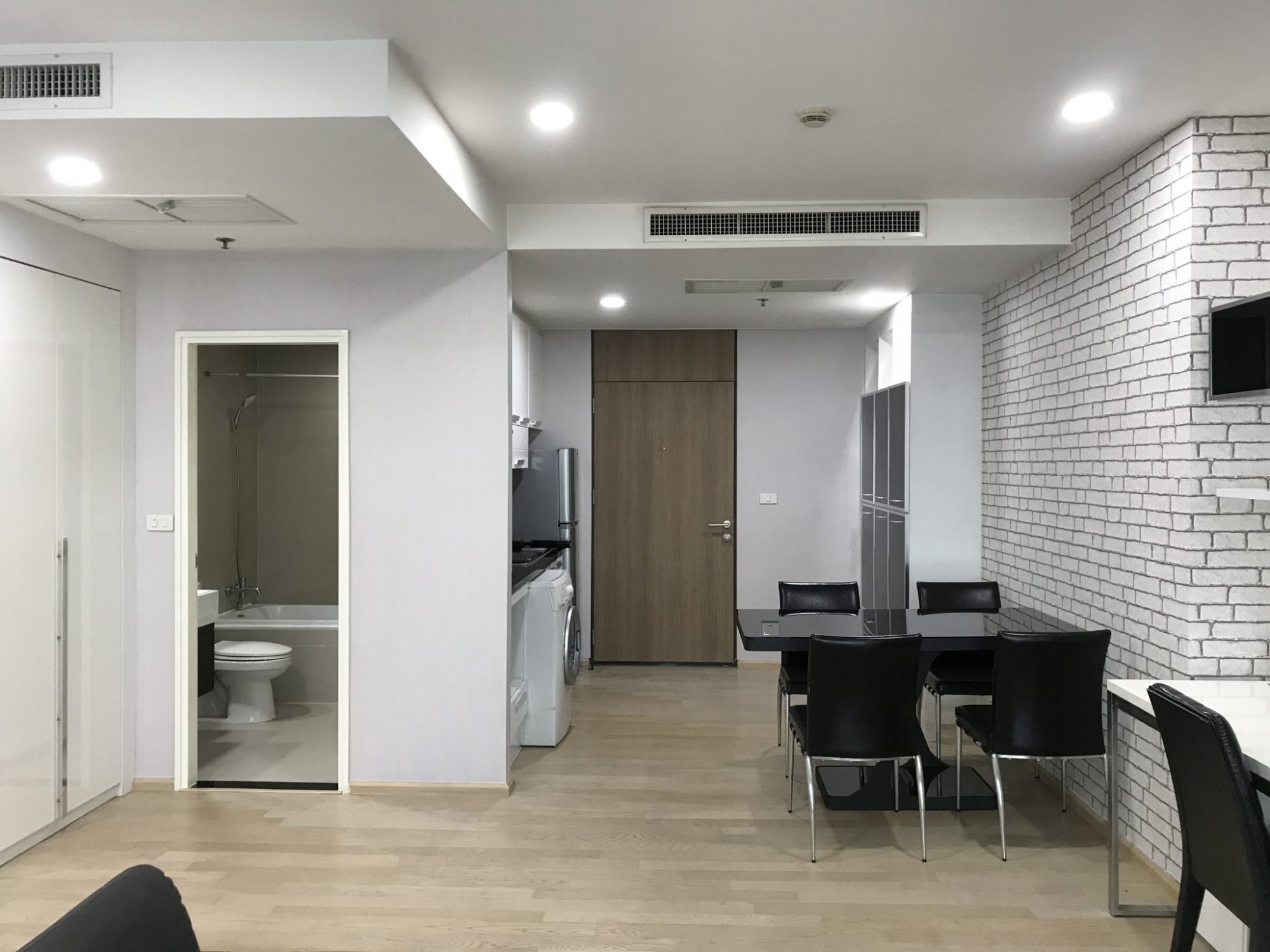For Rent! at Noble Remix 1 Bedroom 1 Bathroom 25,000THB/Month Fully furnished