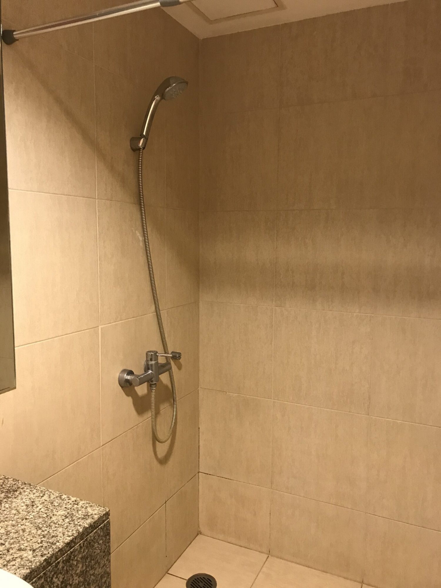 ** Super Deal! ** For rent at The Clover Thonglor 2 Bedroom 2 Bathroom 33,000THB/month Fully furnished PROP000529