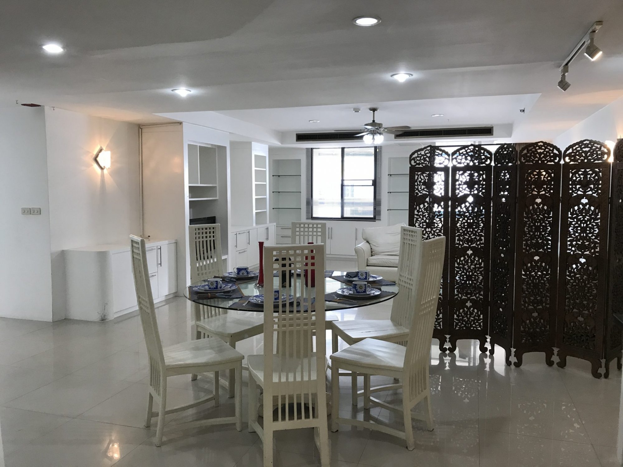 ปล่อยเช่า! Las Colinas คอนโดหรู ใจกลางอโศก Style Penthouse ในราคาเพียง 65,000บาท/เดือน 2 ห้องนอน ขนาด 166ตรม. เฟอร์นิเจอร์ครบพร้อมเข้าอยู่ PROP000545