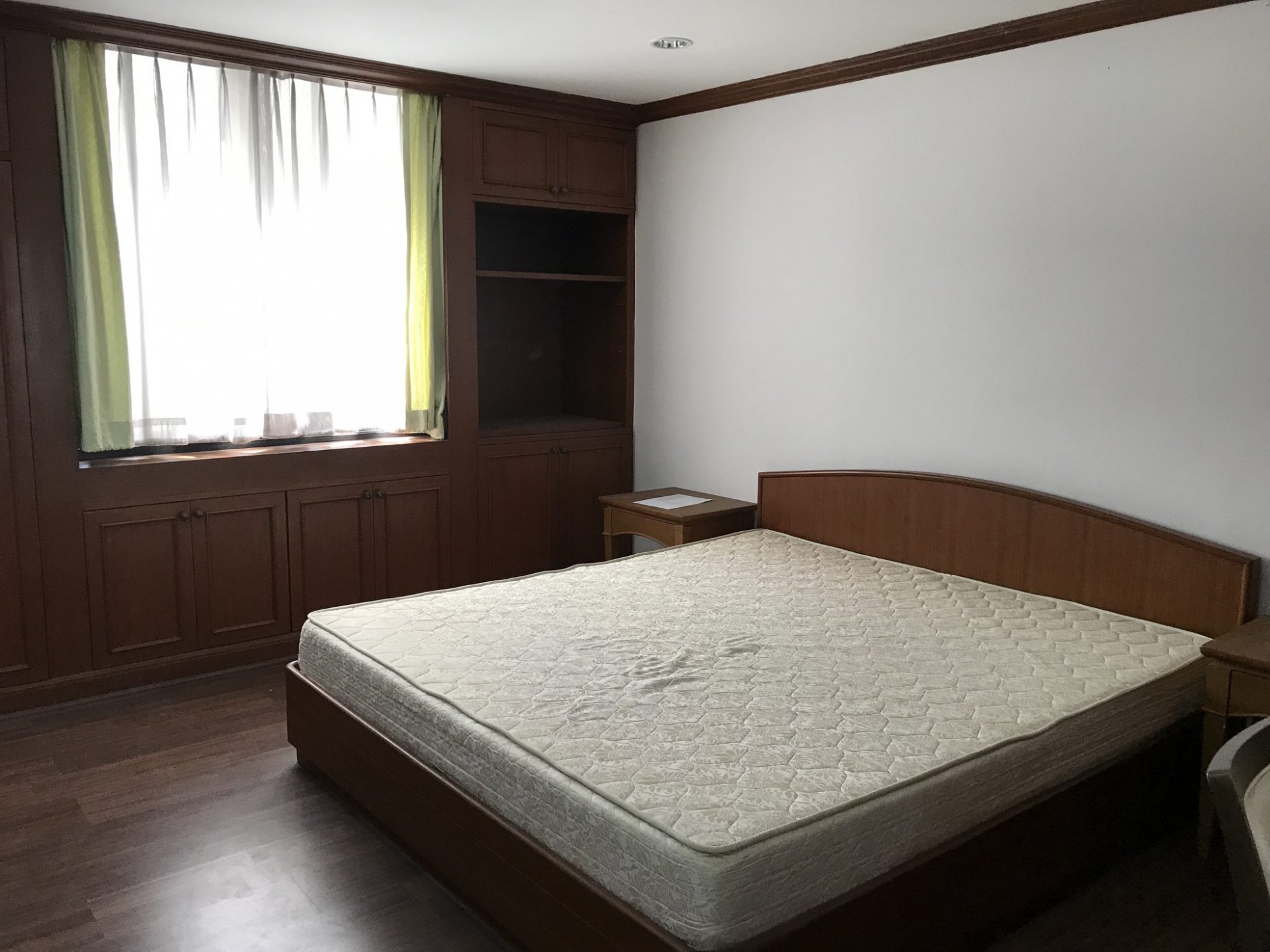 ปล่อยเช่า! Las Colinas คอนโดหรู ใจกลางอโศก Style Penthouse ในราคาเพียง 45,000บาท/เดือน 2 ห้องนอน ขนาด 140.88ตรม. เฟอร์นิเจอร์ครบพร้อมเข้าอยู่ PROP000547