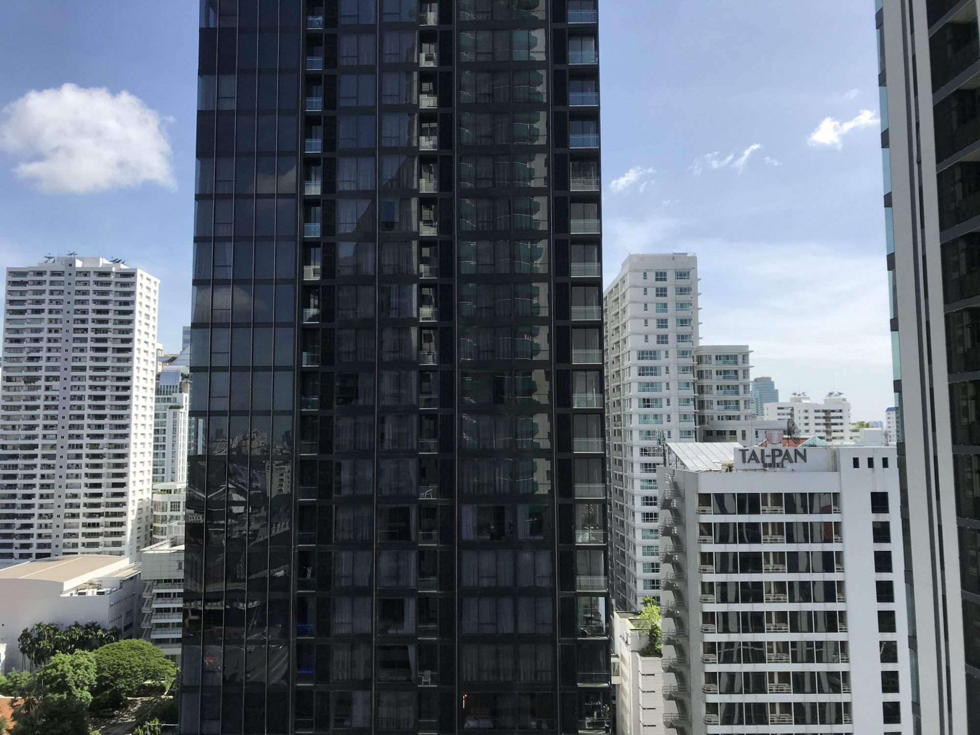 ปล่อยเช่า! Las Colinas คอนโดหรู ใจกลางอโศก Style Penthouse ในราคาเพียง 45,000บาท/เดือน 2 ห้องนอน ขนาด 140.88ตรม. เฟอร์นิเจอร์ครบพร้อมเข้าอยู่ PROP000547