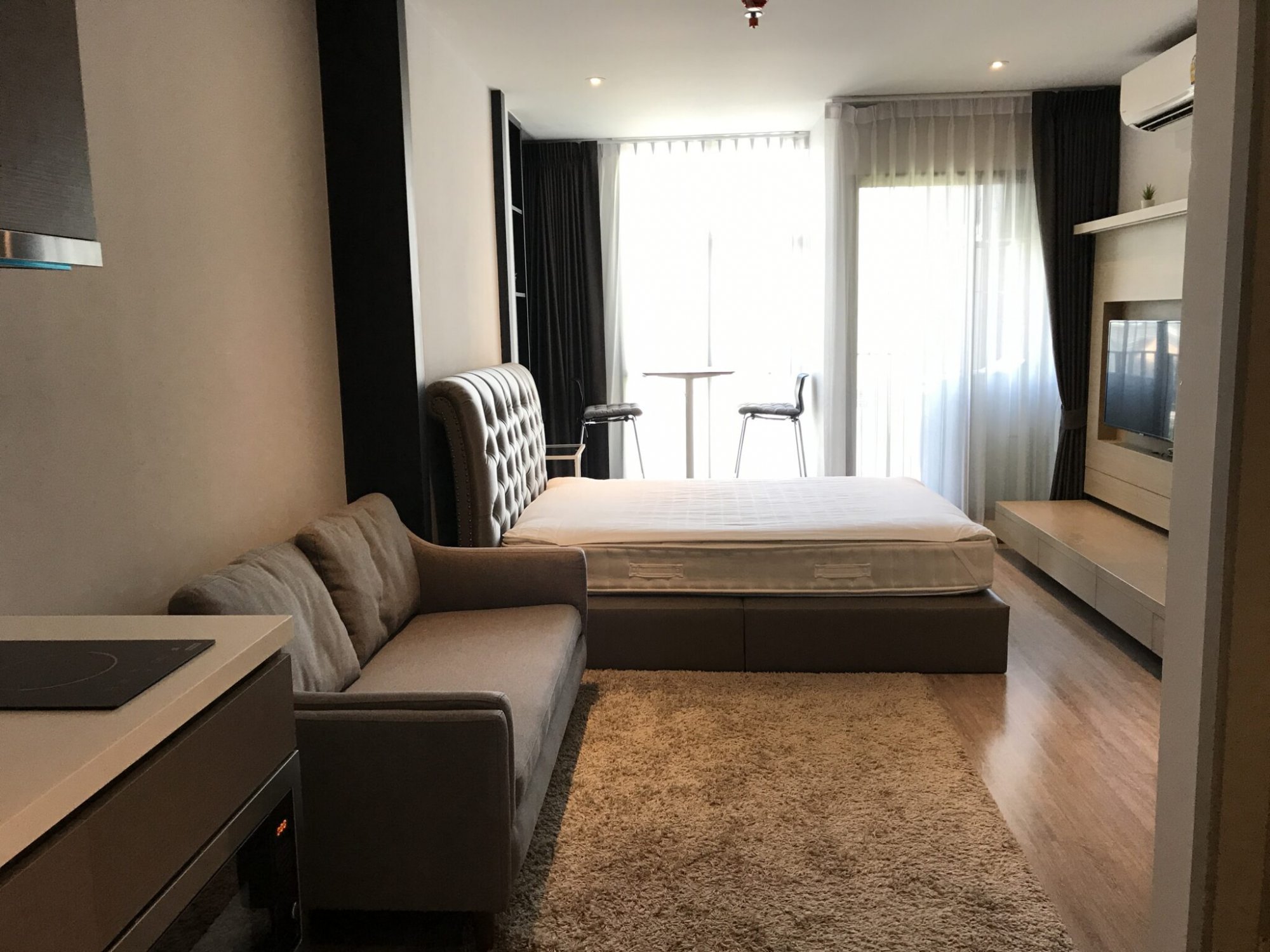 For rent at Rhythm Ekamai Type Studio 30Sq.m. 20,000THB/month Fully furnished PROP000577