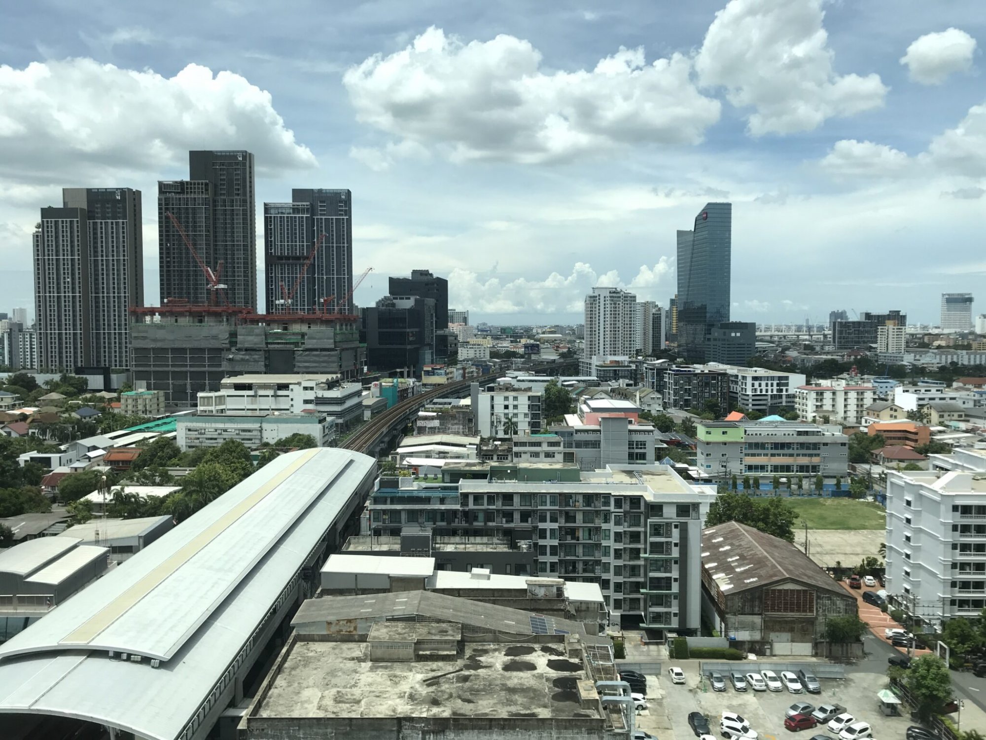 For rent at The Room Sukhumvit 62 2 Bedroom 2 Bathroom 45,000THB/month Fully furnished (can negotiate) PROP000593