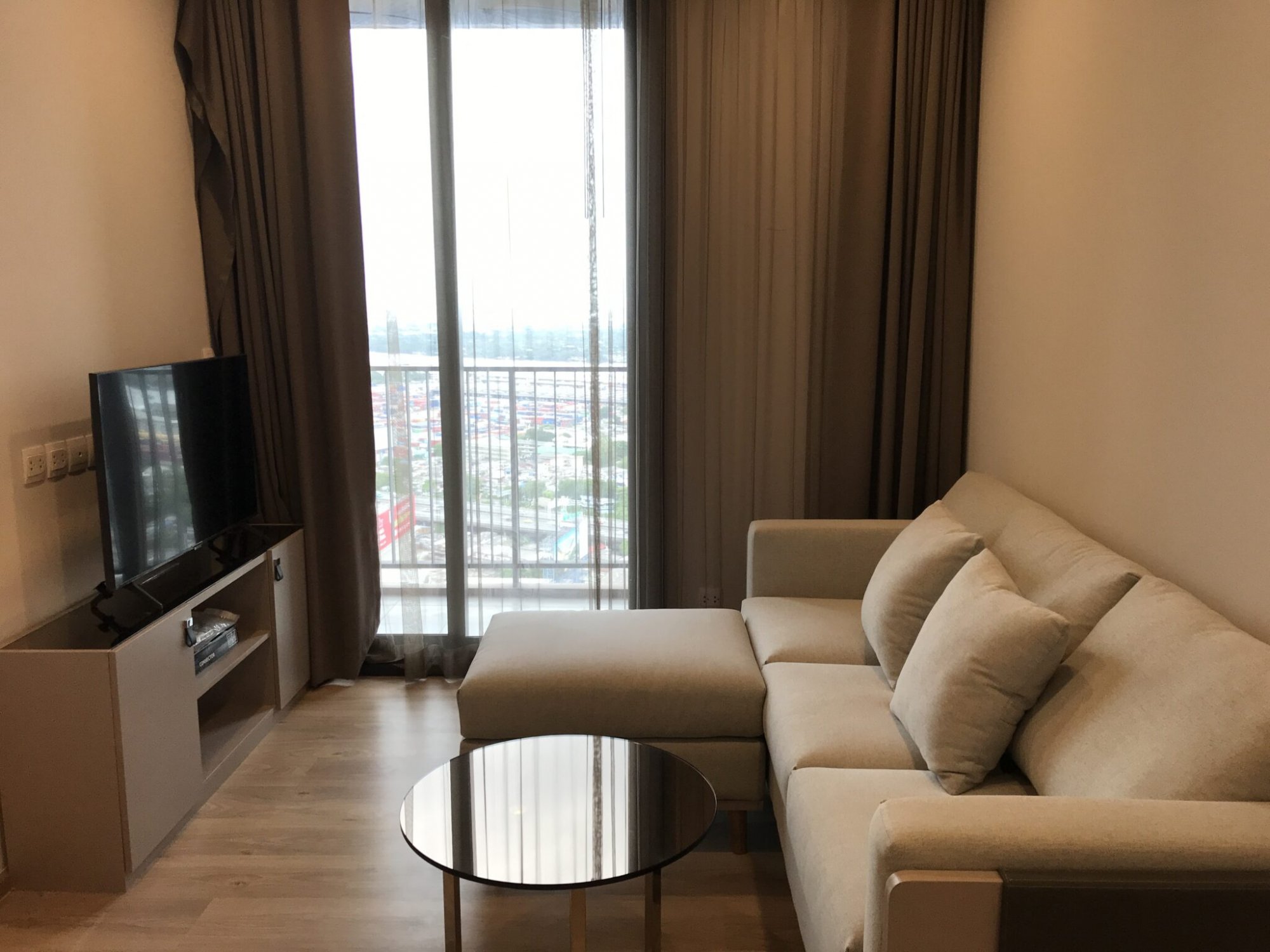 For rent at OKA HAUS Sukhumvit 36 2 Bedroom 2 Bathroom 32,000THB/month Fully furnished PROP000595
