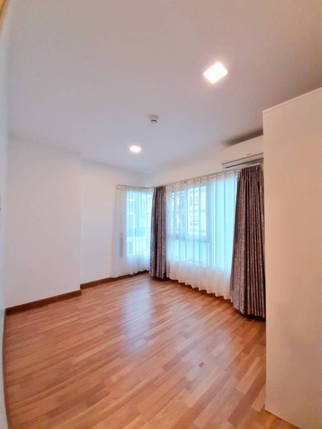 ปล่อยเช่า/ขาย คอนโด The One Plus D Huamak 12