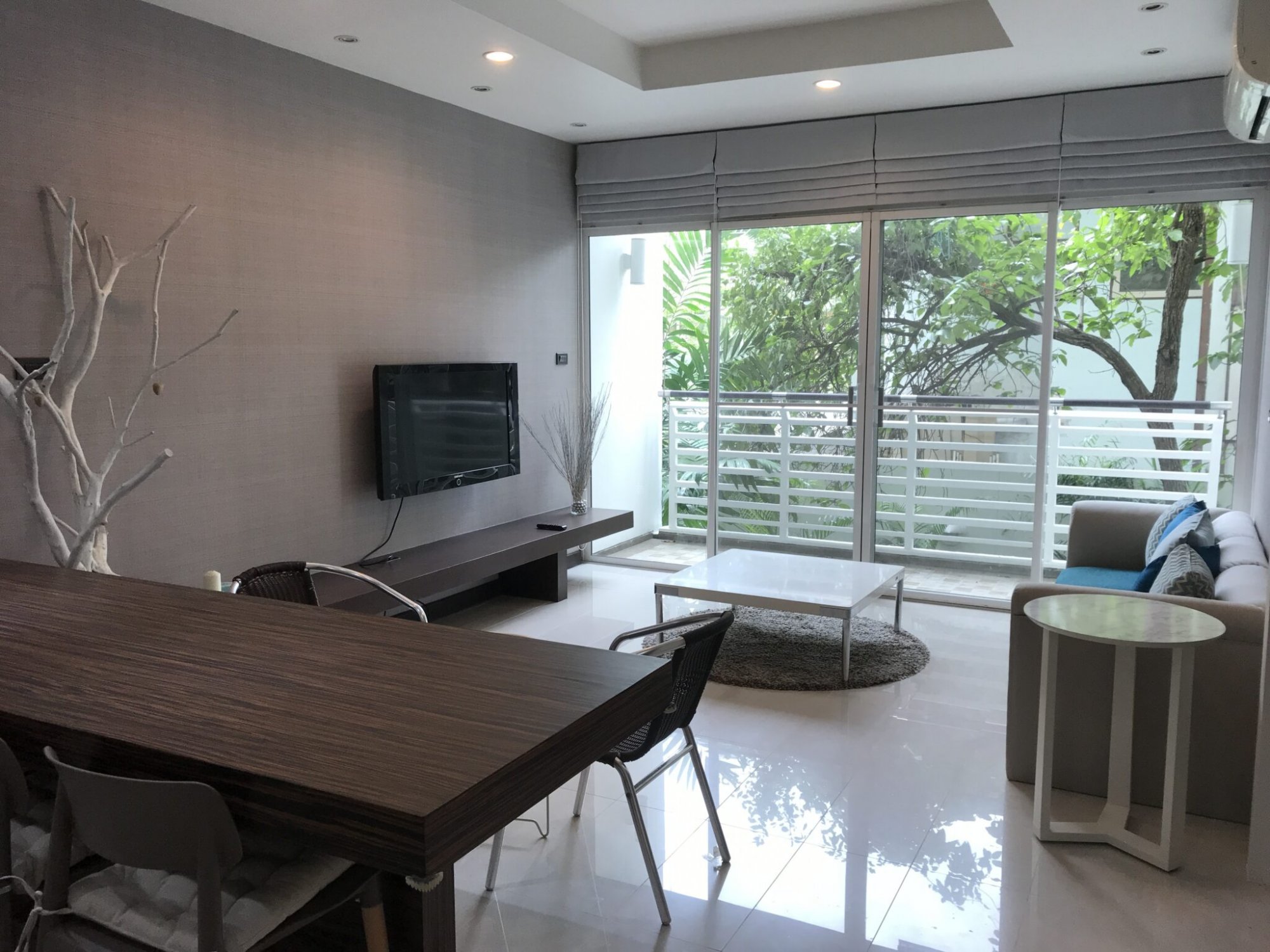 New Renovated Avenue Sukhumvit 61 ปล่อยเช่า เพียง 60,000บาท 2 ห้องนอน 2 ห้องน้ำ 109ตรม. ใกล้ BTS ทองหล่อ เฟอร์นิเจอร์ครบพร้อมเข้าอยู่ (ราคาต่อรองได้) PROP000620