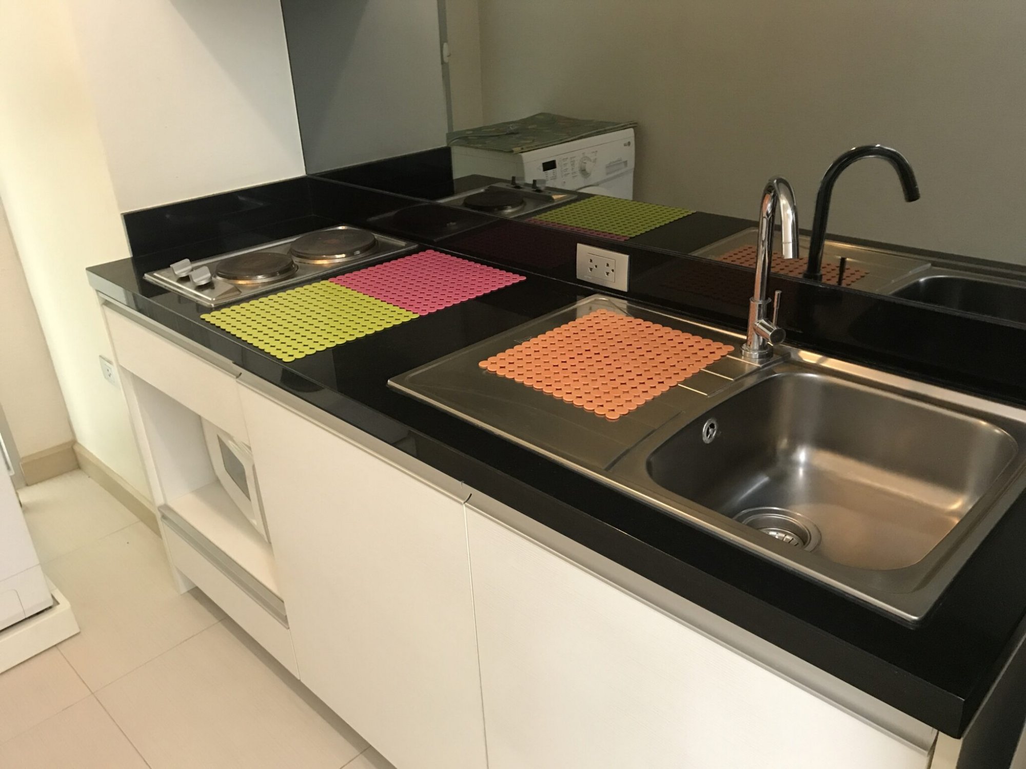 For rent at Sky Walk 1 Bedroom 1 Bathroom 25,000THB/month Fully furnished PROP000646