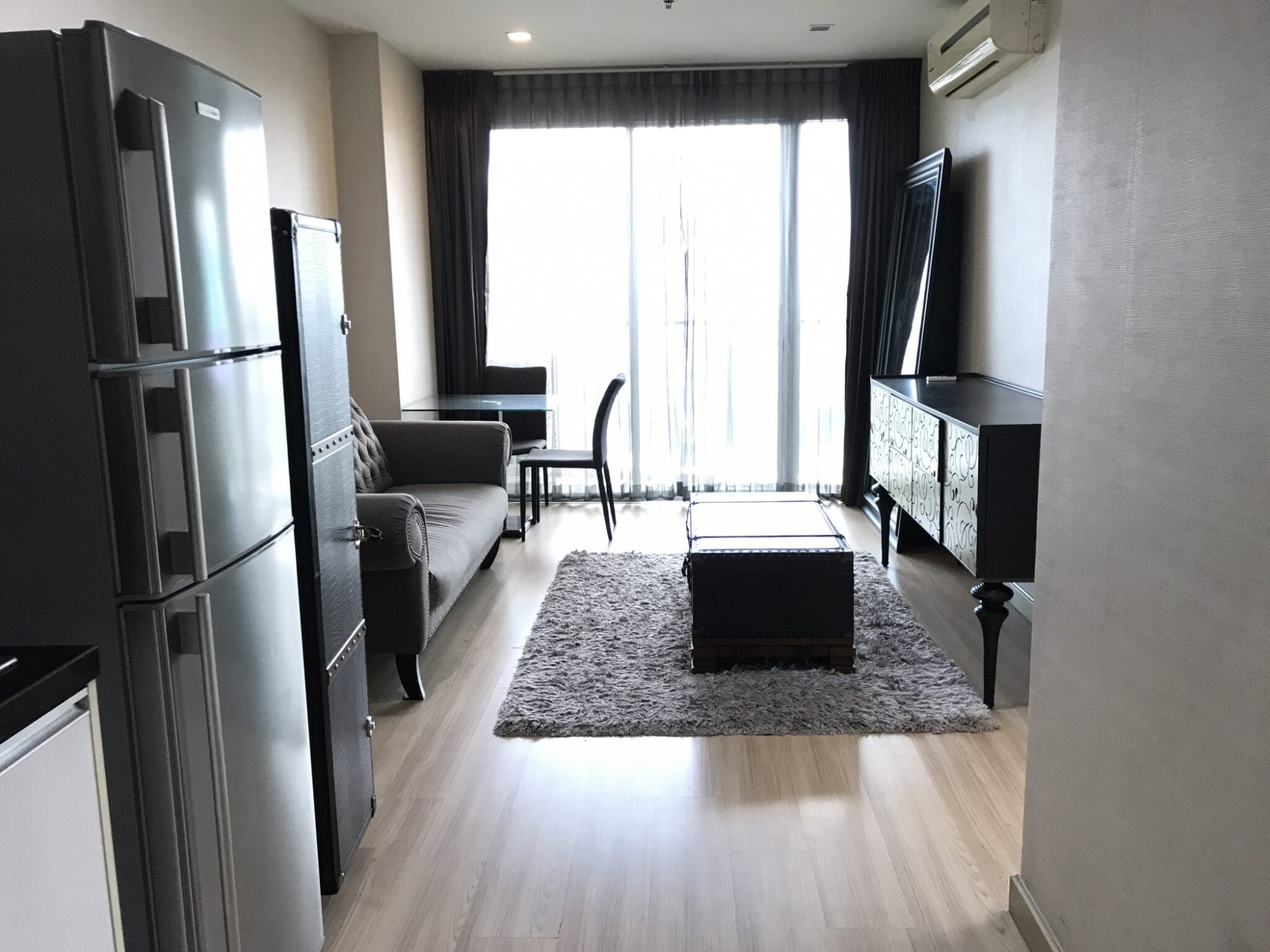 ปล่อยเช่า! Sky Walk ในราคาเพียง 28,000บาท/เดือน ห้องนอน 1 ห้องนอน 1 ห้องน้ำ 54ตรม. ใกล้ BTS พระโขนง เฟอร์นิเจอร์ครบพร้อมเข้าอยู่ PROP000647