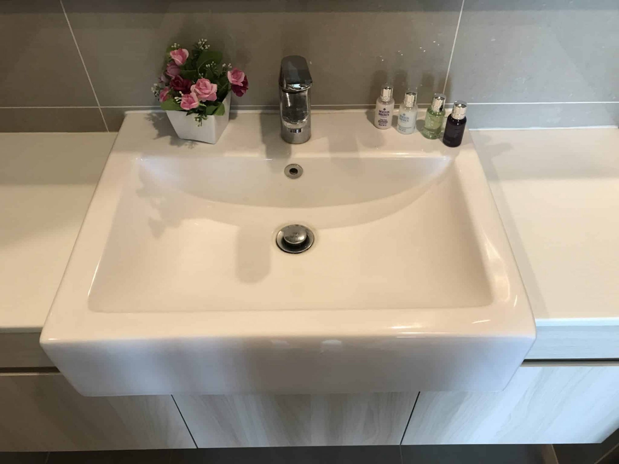 ปล่อยเช่า! Noble Recole ในราคาเพียง 45,000บาท/เดือน 2 ห้องนอน 2 ห้องน้ำ 70ตรม. ใกล้ BTS สุขุมวิท ตกแต่งสวย เฟอร์นิเจอร์ครบพร้อมเข้าอยู่ PROP000650