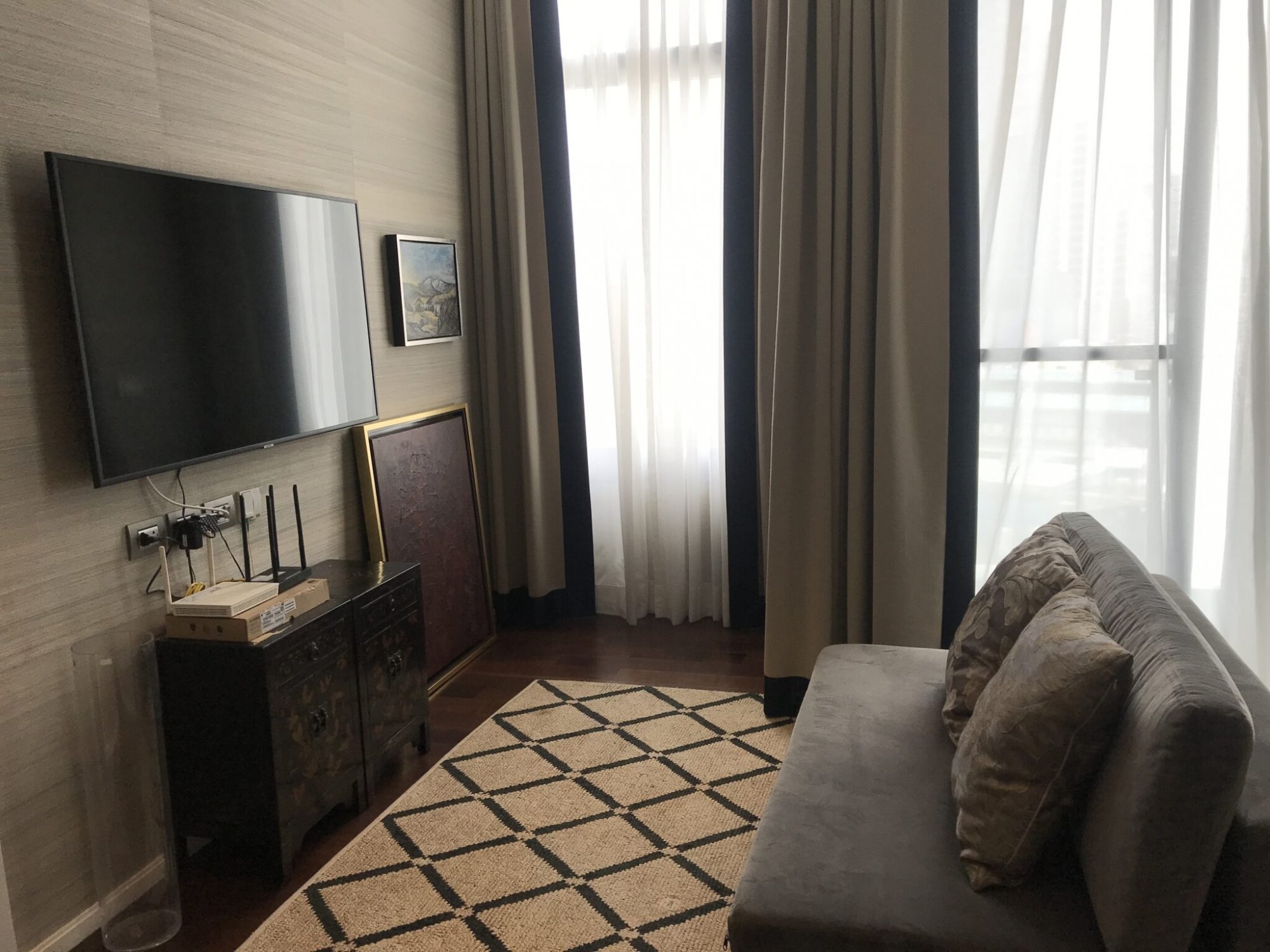 ให้เช่า The Diplomat 39 ชั้น 9  เพียง 65,000บาท/เดือน 1 ห้องนอนขนาดใหญ่ 60 ตรม  ใกล้ BTS พร้อมพงษ์ เฟอร์นิเจอร์ครบพร้อมเข้าอยู่