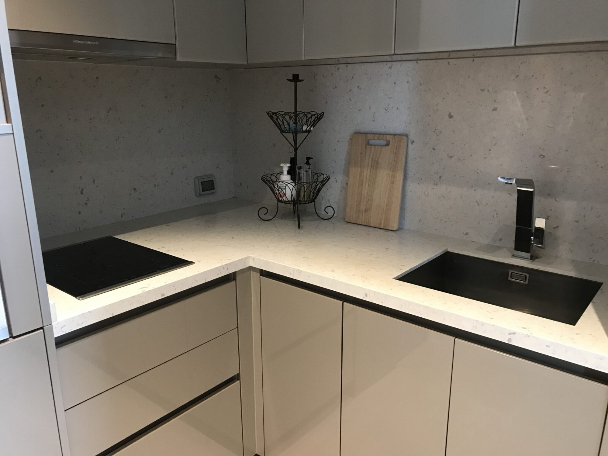 ให้เช่า The Diplomat 39 ชั้น 9  เพียง 65,000บาท/เดือน 1 ห้องนอนขนาดใหญ่ 60 ตรม  ใกล้ BTS พร้อมพงษ์ เฟอร์นิเจอร์ครบพร้อมเข้าอยู่