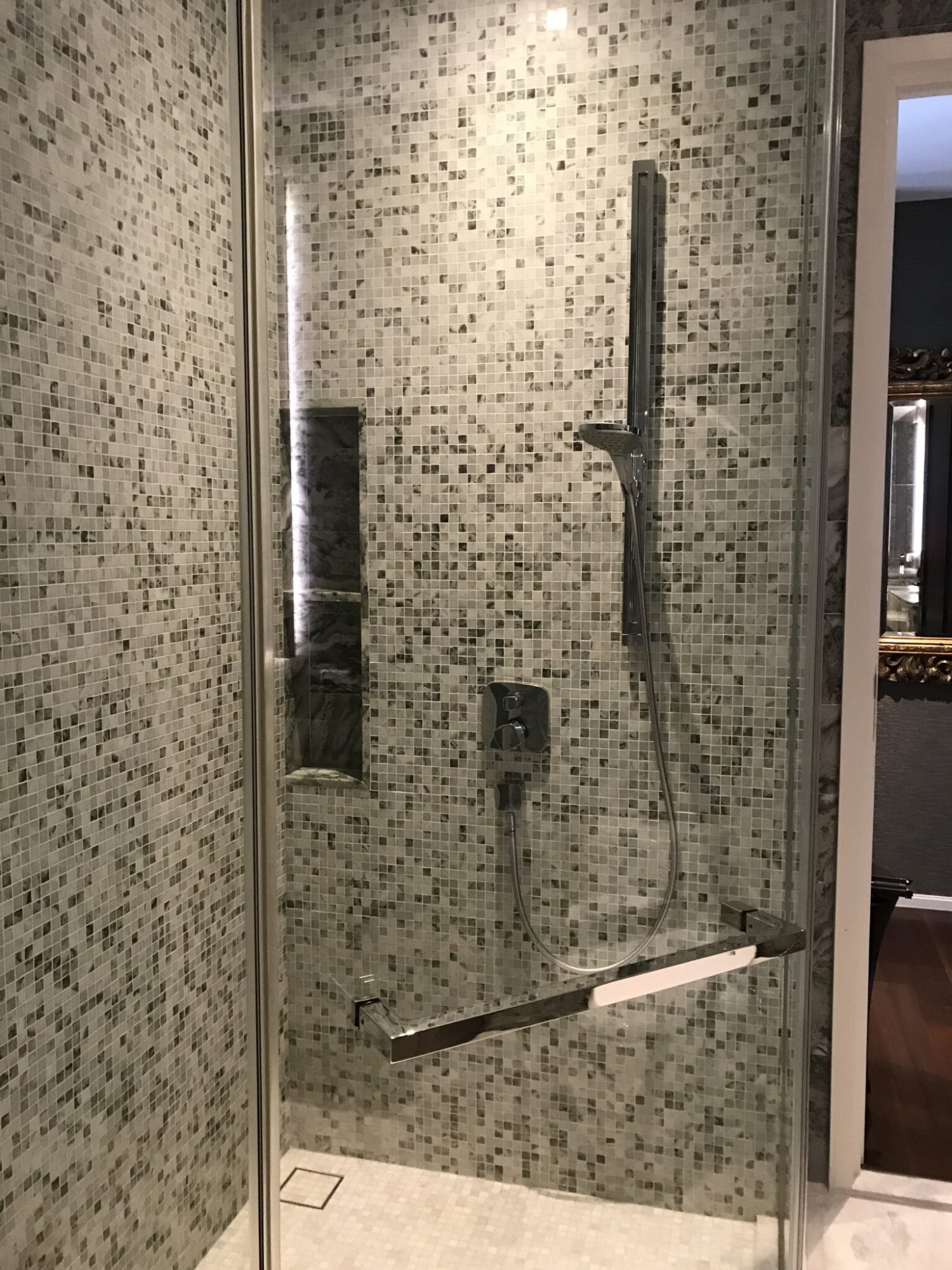 ให้เช่า The Diplomat 39 ชั้น 9  เพียง 65,000บาท/เดือน 1 ห้องนอนขนาดใหญ่ 60 ตรม  ใกล้ BTS พร้อมพงษ์ เฟอร์นิเจอร์ครบพร้อมเข้าอยู่