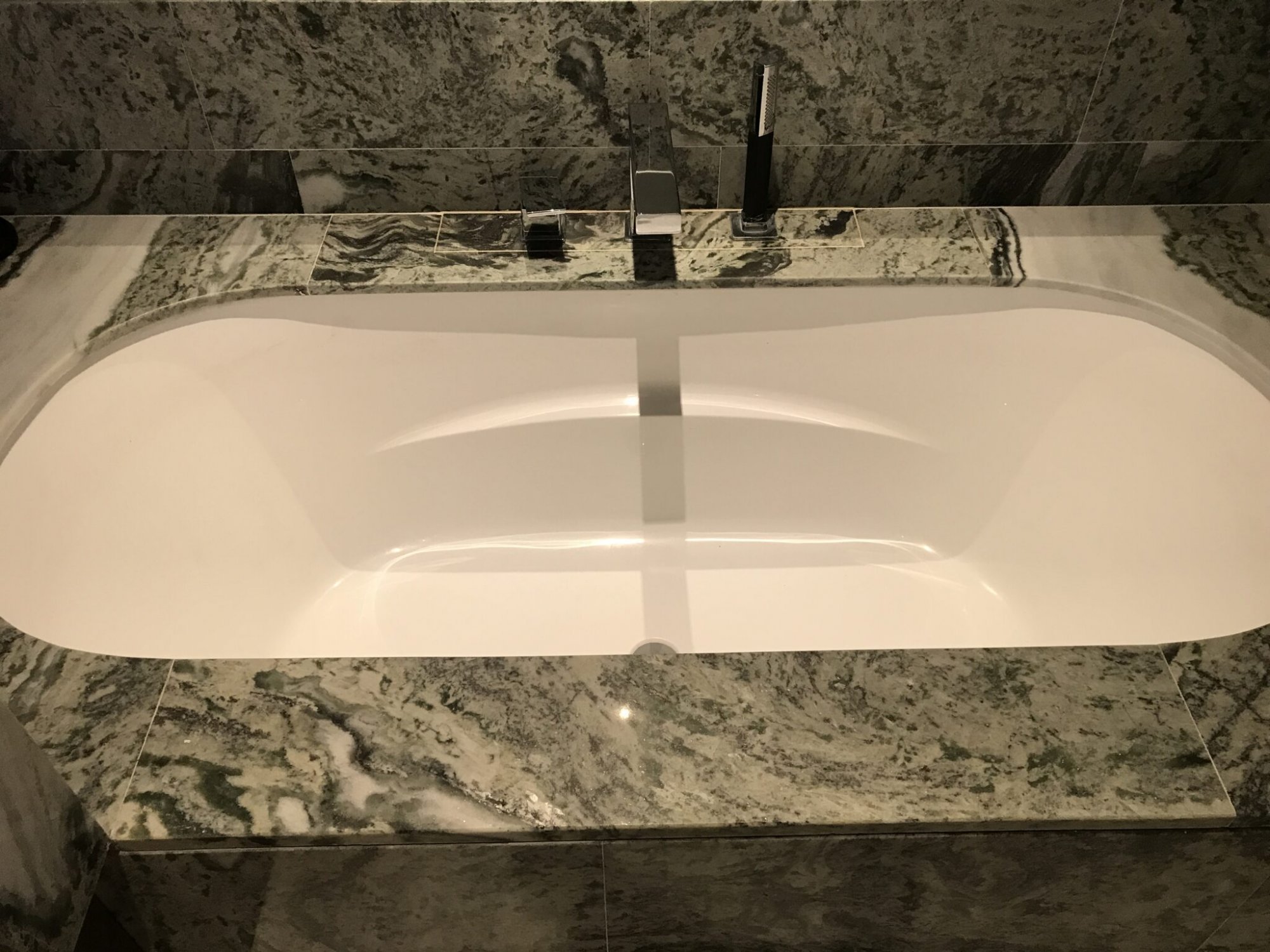 ให้เช่า The Diplomat 39 ชั้น 9  เพียง 65,000บาท/เดือน 1 ห้องนอนขนาดใหญ่ 60 ตรม  ใกล้ BTS พร้อมพงษ์ เฟอร์นิเจอร์ครบพร้อมเข้าอยู่