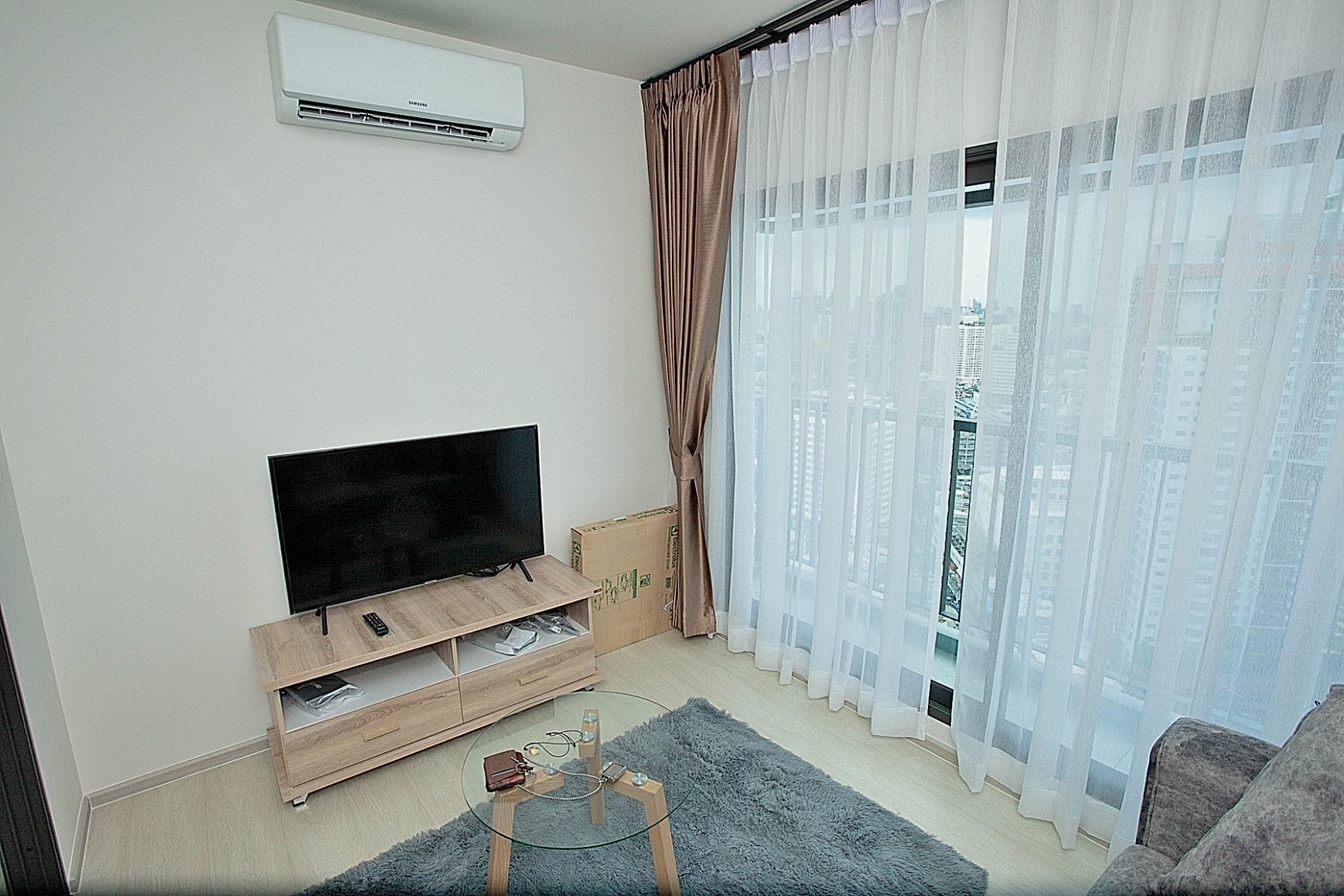 คอนโด ไลฟ์ สุขุมวิท 48 เฟอนิเจอครบ ให้เช่า 1 ห้องนอน 1 ห้องน้ำ ในซอย สุขุมวิท 48 ใกล้บีทีเอส พระโขนง