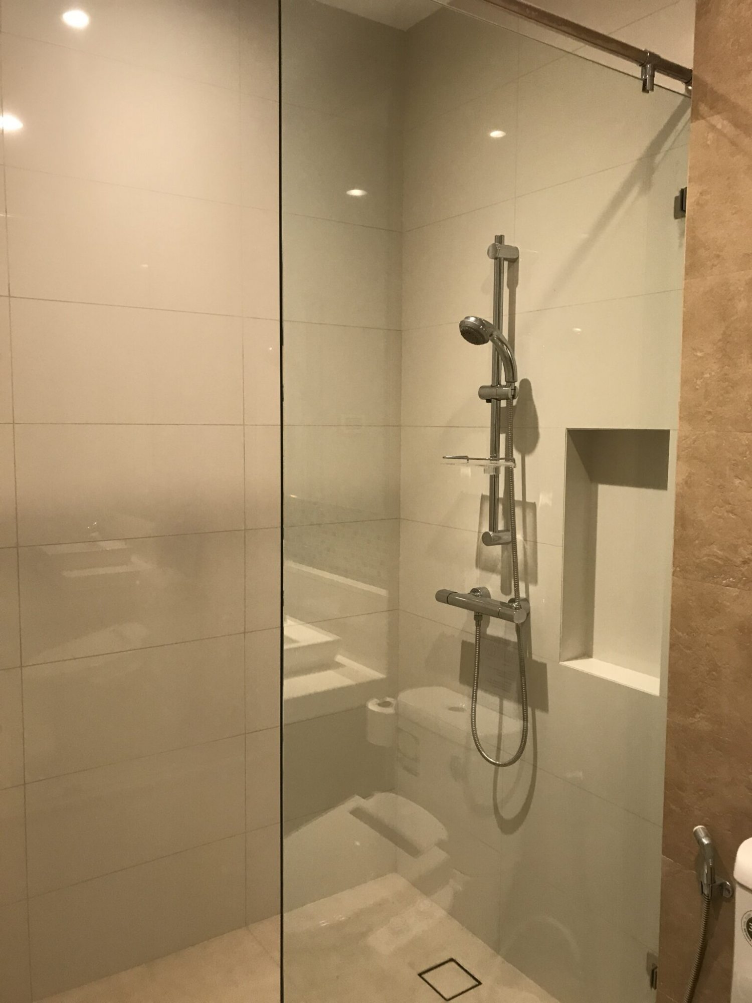 ปล่อยเช่า! Bright Sukhumvit 24 ในราคาเพียง 75,000บาท/เดือน 2 ห้องนอน 2 ห้องน้ำ 96ตรม. ห้องใหญ่อยู่สบาย ใกล้ BTS พร้อมพงษ์ เฟอร์นิเจอร์ครบพร้อมเข้าอยู่