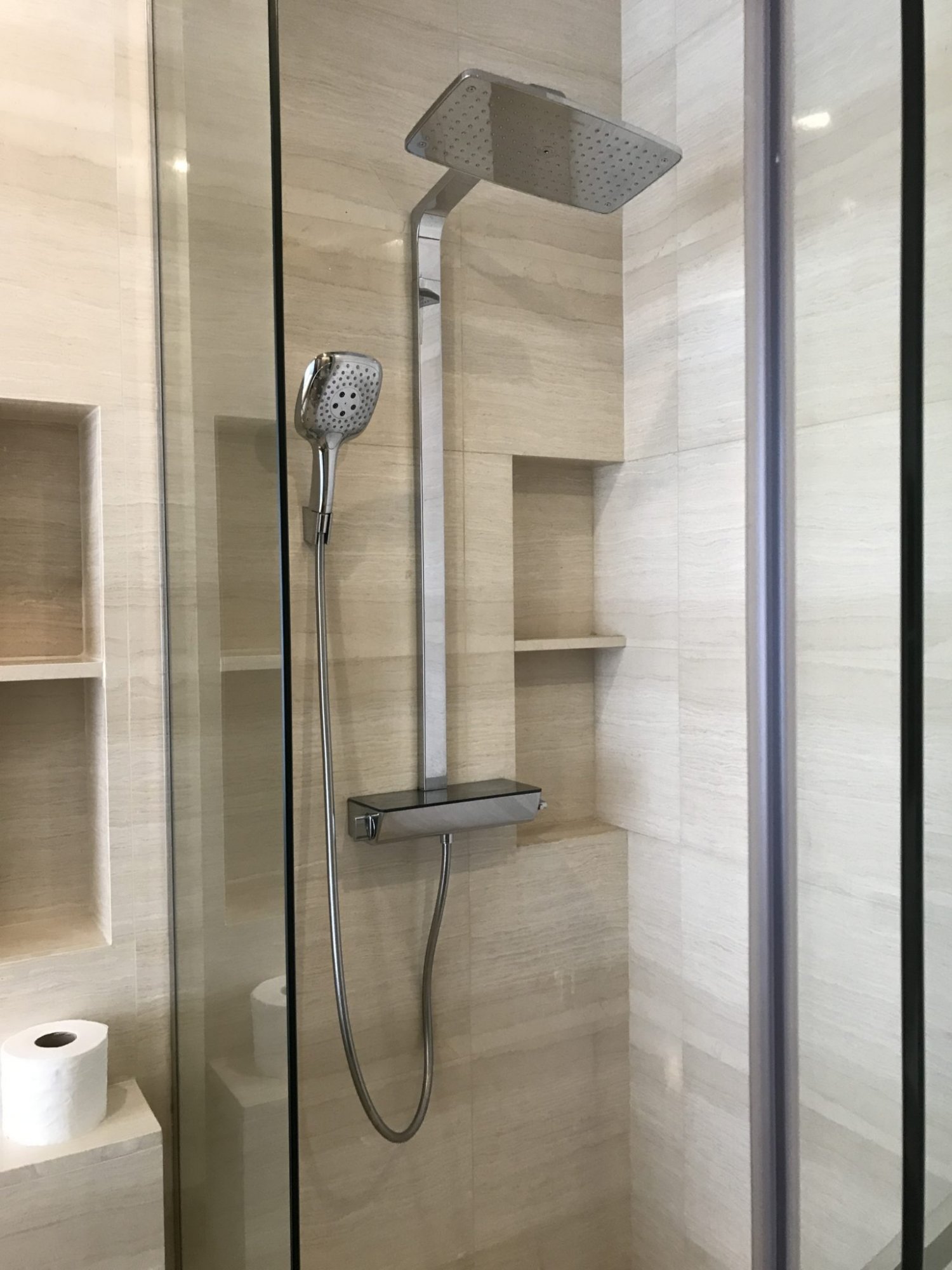 ปล่อยเช่า! The XXXIX by Sansiri ในราคาเพียง 85,000บาท/เดือน 2 ห้องนอน 2 ห้องน้ำ 77ตรม. ห้องใหญ่อยู่สบาย ใกล้ BTS พร้อมพงษ์ เฟอร์นิเจอร์ครบพร้อมเข้าอยู่ PROP000671