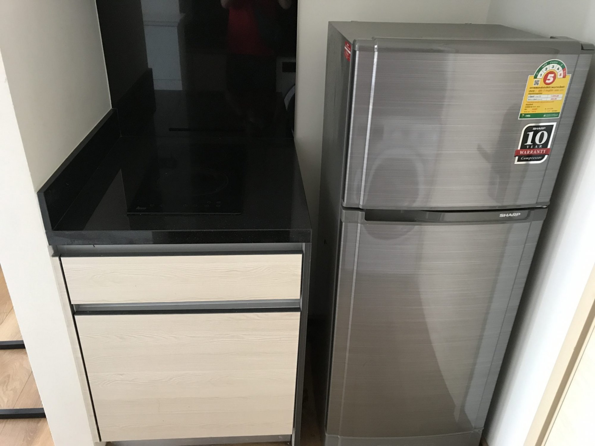 1 nice extra bed room for rent at park 24