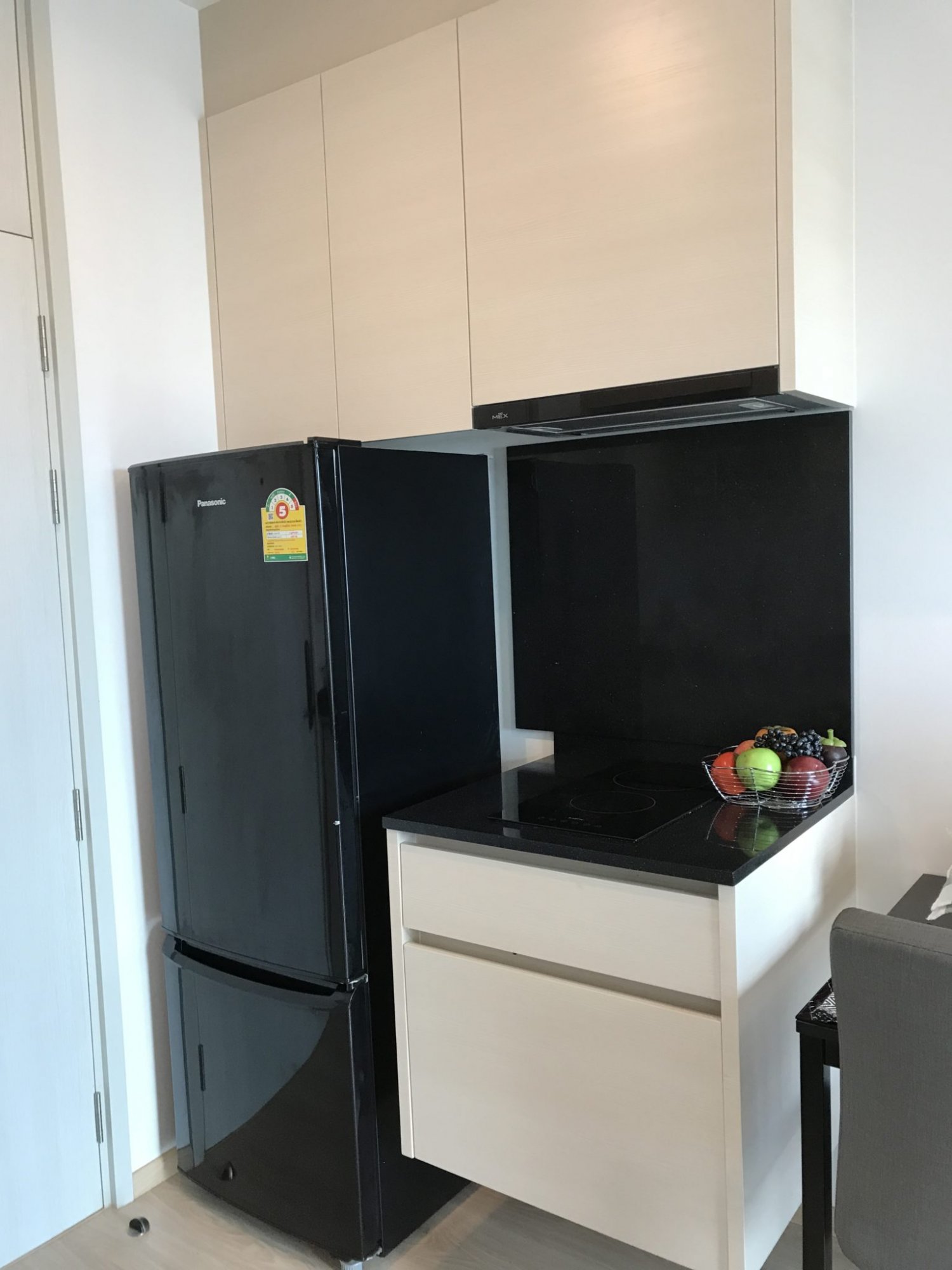 ปล่อยเช่า Noble Revolve Ratchada (โนเบิล รีวอลฟ์ รัชดา) เพียง 15,000บาท/เดือน 1 ห้องนอน 1 ห้องน้ำ 26ตรม. ใกล้ MRT พระราม 9 เฟอร์นิเจอร์ครบพร้อมเข้าอยู่