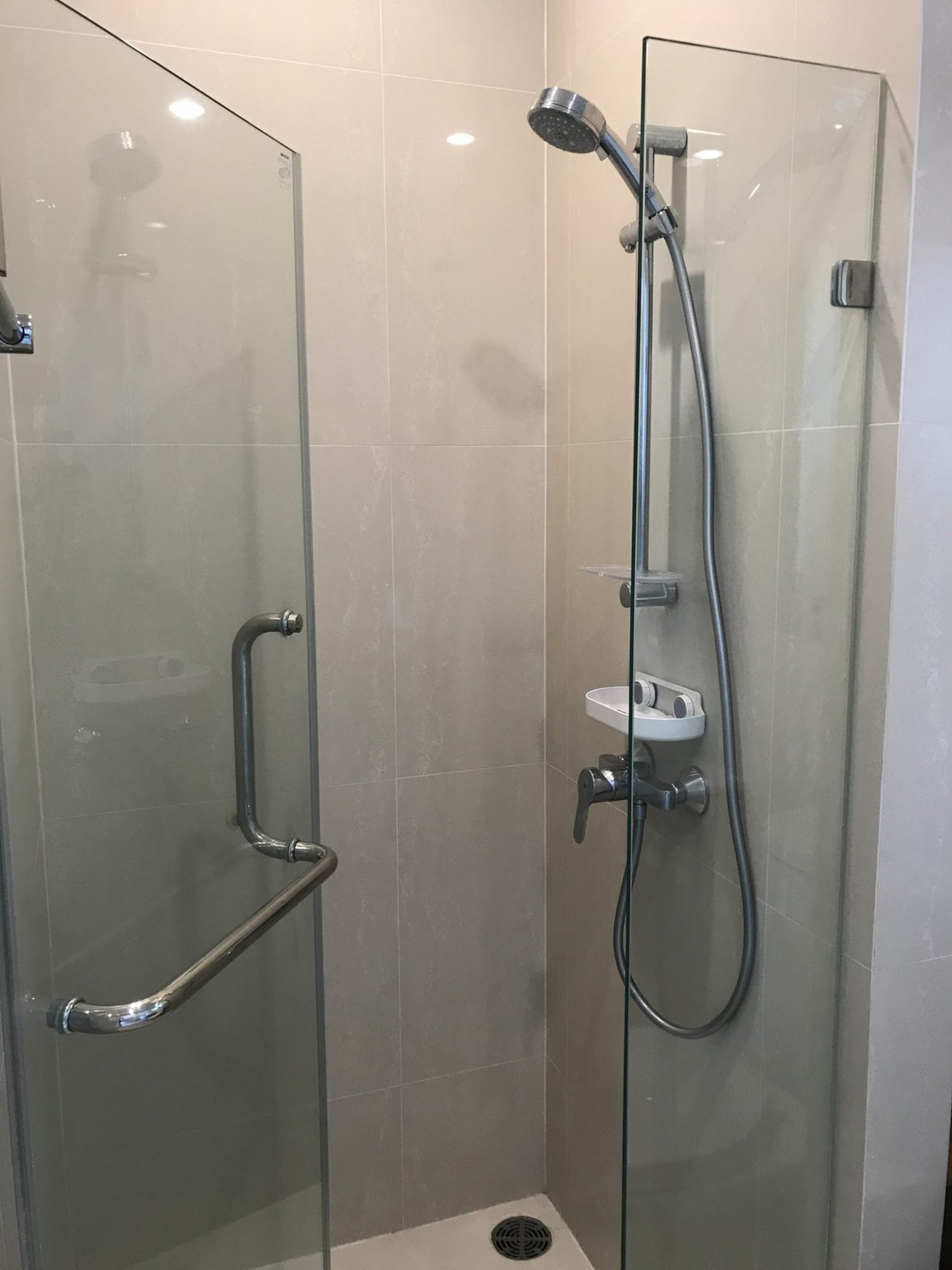 ปล่อยเช่า Noble Revolve Ratchada (โนเบิล รีวอลฟ์ รัชดา) เพียง 15,000บาท/เดือน 1 ห้องนอน 1 ห้องน้ำ 26ตรม. ใกล้ MRT พระราม 9 เฟอร์นิเจอร์ครบพร้อมเข้าอยู่