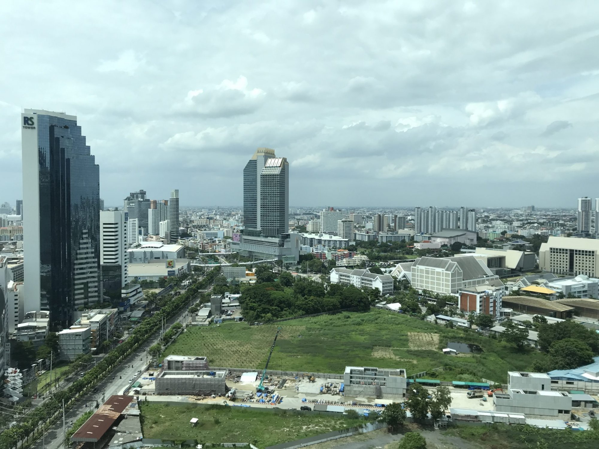 For rent at Noble Revolve Ratchada 1 Bedroom 1 Bathroom 15,000THB/month Fully furnished