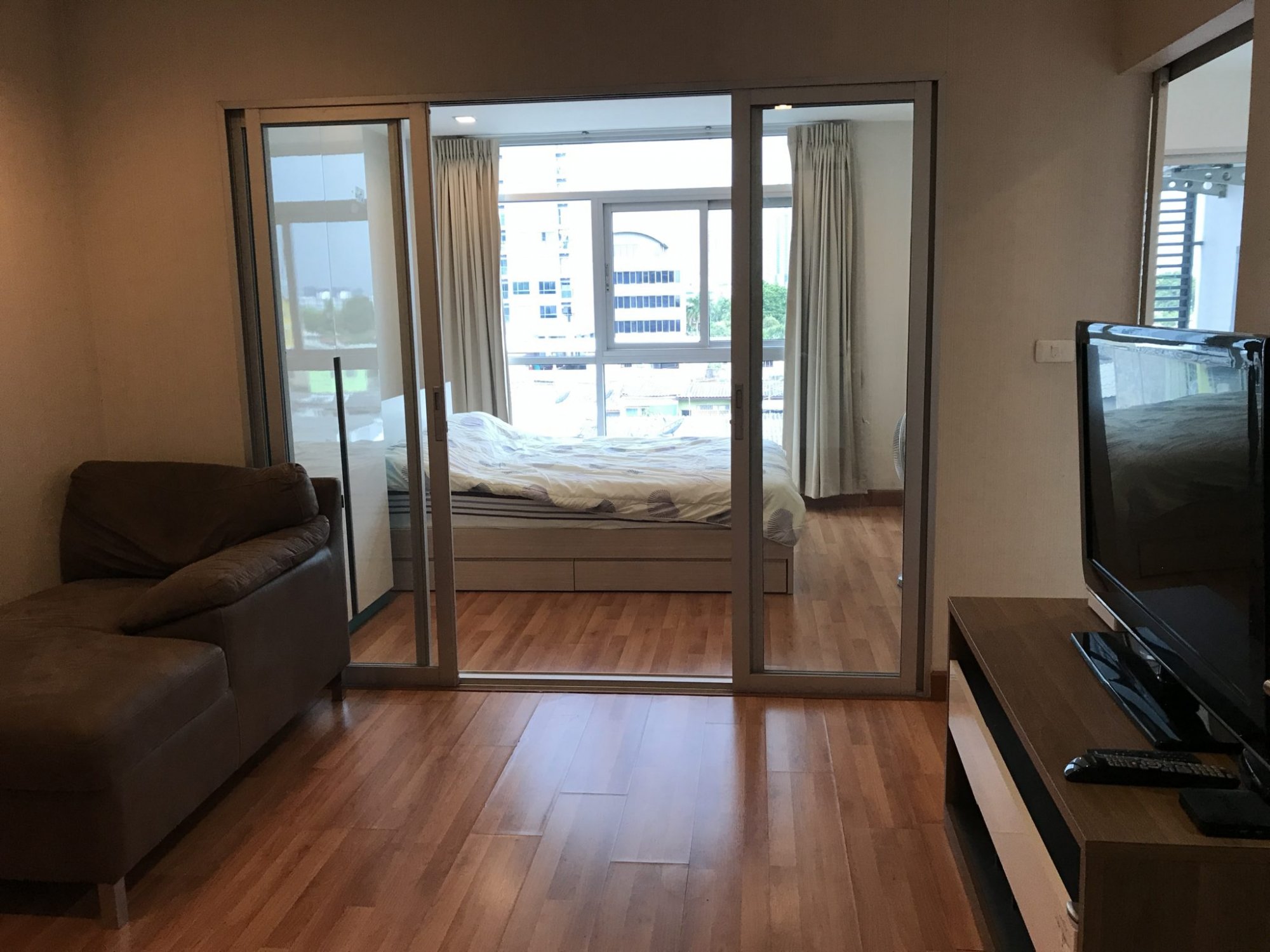 Hot sale!!️ Condo in Sukhumvit area Easy to travel, not far from BTS. PROP000701