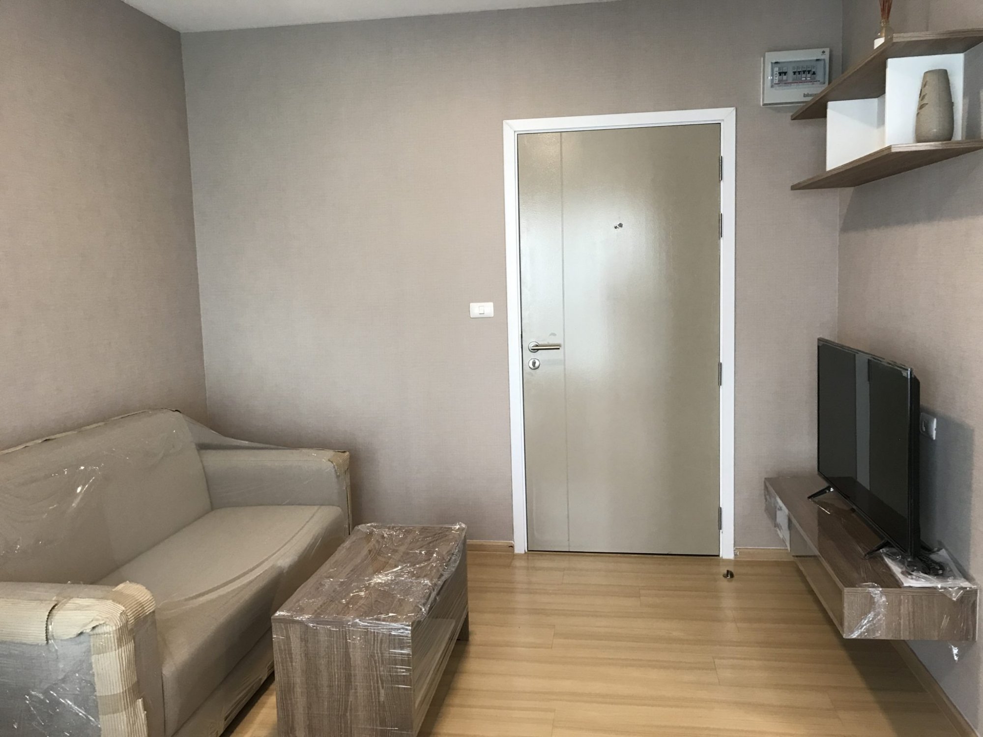 For sale at Lesto Sukhumvit 113 2.08 - 2.23M Type 1 Bedroom Size 26.62Sq.m PROP000704