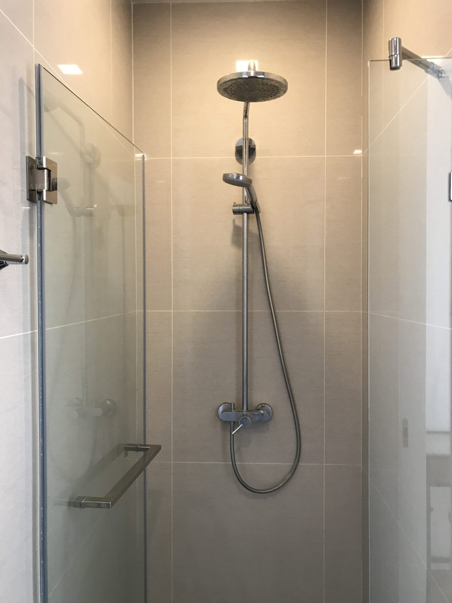 Park 24 1 bed plus 39 sqm extra bed room ready to move in now