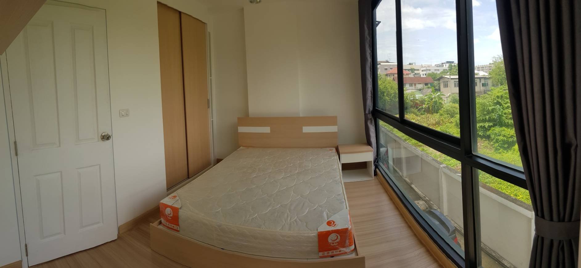 เช่าห้องโครงการ ชาโตว์ อิน ทาวน์ สุขุมวิท62/1