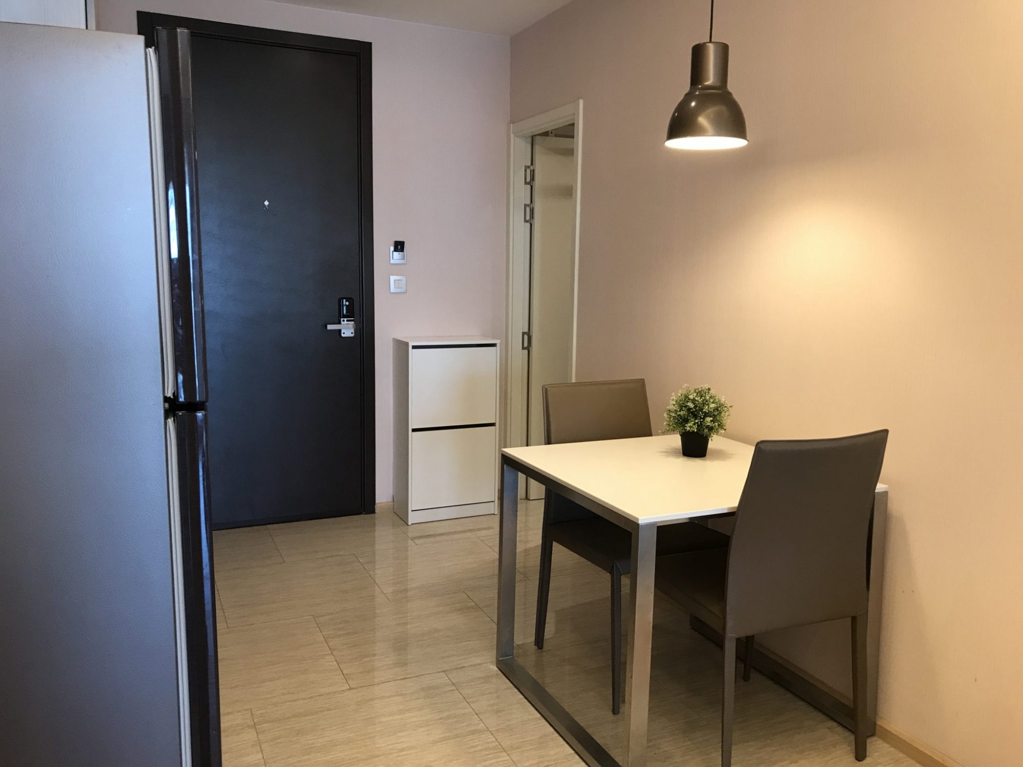 For rent at H Sukhumvit 43 1 Bedroom 1 Bathroom 28,000THB/Month Fully furnished