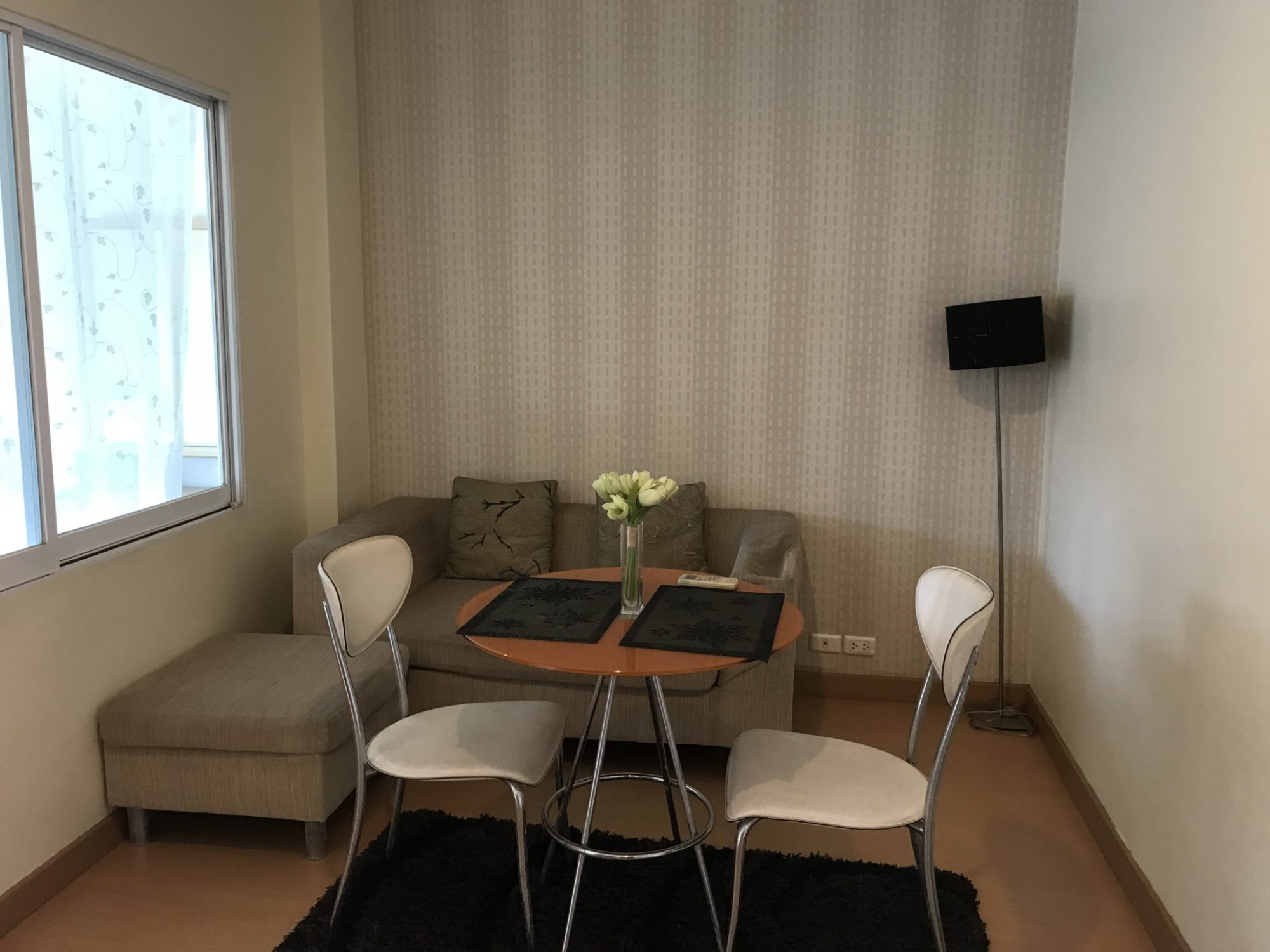 ปล่อยเช่า! Life @Sukhumvit 65 ในราคาเพียง 14,000บาท/เดือน 1 ห้องนอน 1 ห้องนอน 31ตรม. ใกล้ BTS พระโขนง เฟอร์นิเจอร์ครบพร้อมเข้าอยู่