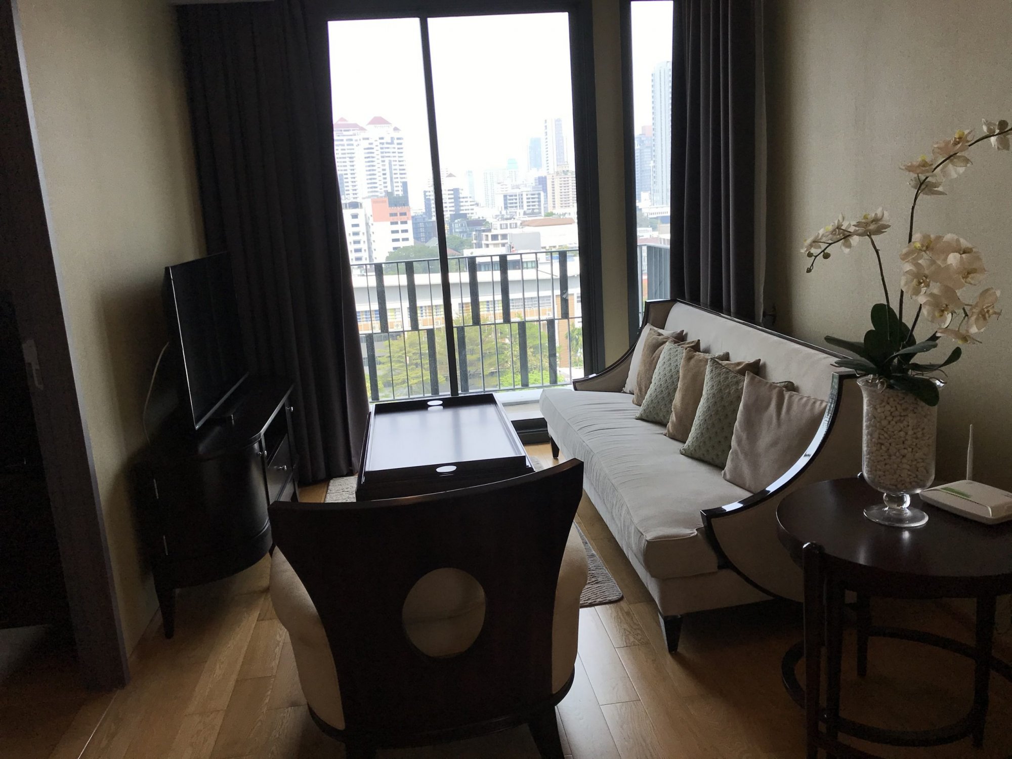 Keyne By Sansiri ให้เช่า! ในราคาเพียง 60,000บาท/เดือน 2 ห้องนอน 2 ห้องน้ำ 75ตรม. ชั้นสูง++ วิวสวย ใกล้ BTS ทองหล่อ เฟอร์นิเจอร์ครบพร้อมเข้าอยู่ (P-00723)