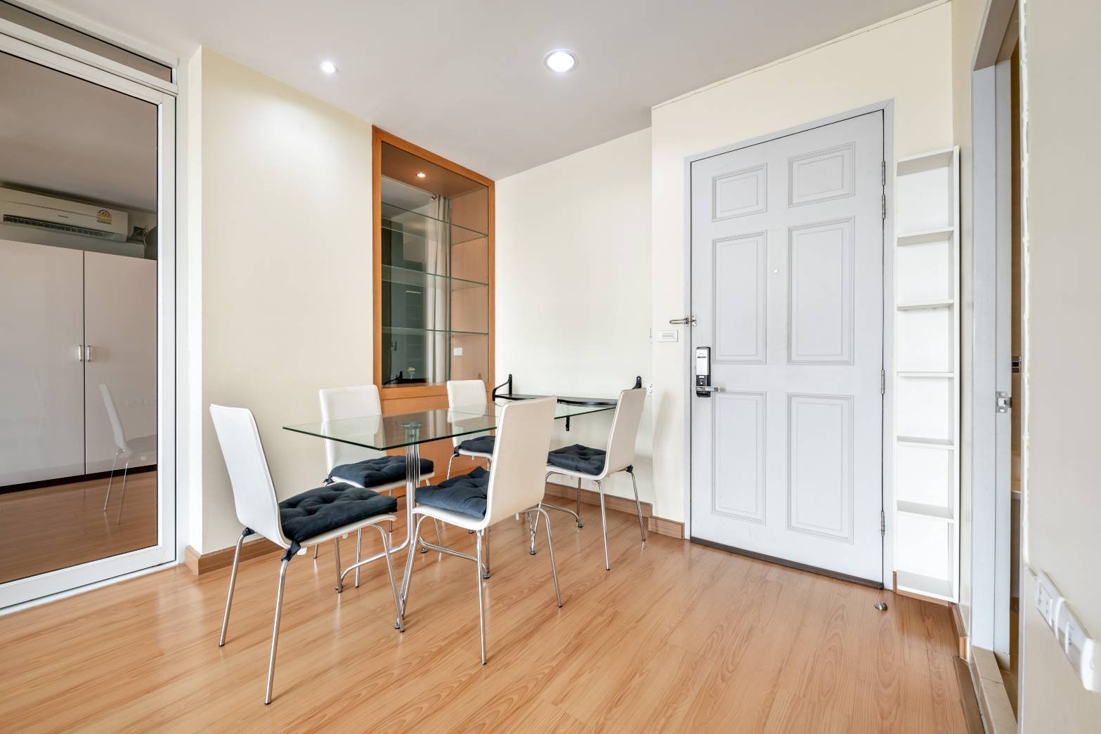 LIFE @ RATCHADA - SUTHISAN / 1 BED COMBINE (FOR SALE)