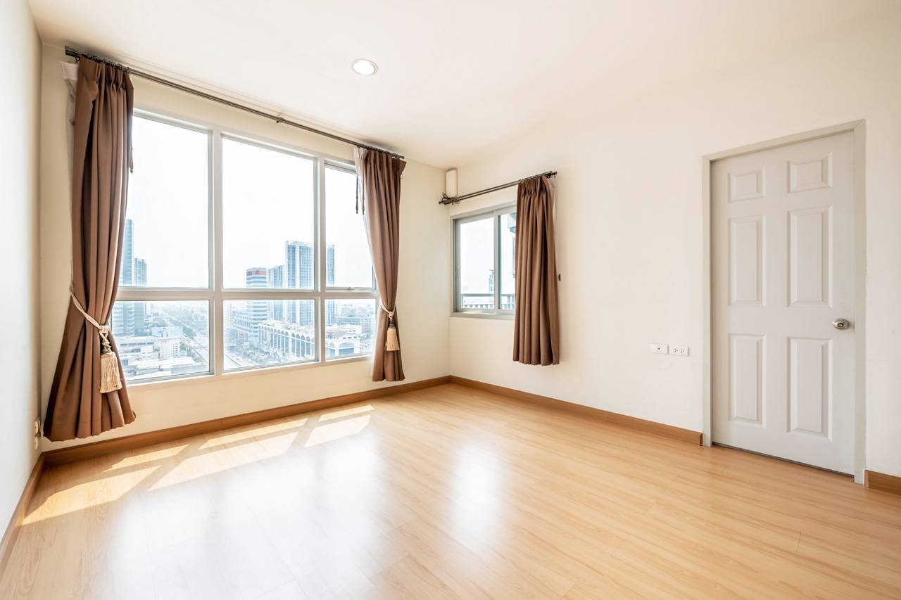 LIFE @ RATCHADA - SUTHISAN / 1 BED COMBINE (FOR SALE)