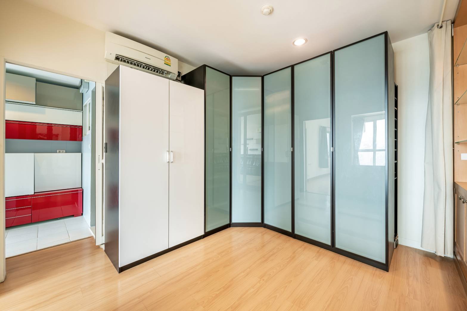 LIFE @ RATCHADA - SUTHISAN / 1 BED COMBINE (FOR SALE)