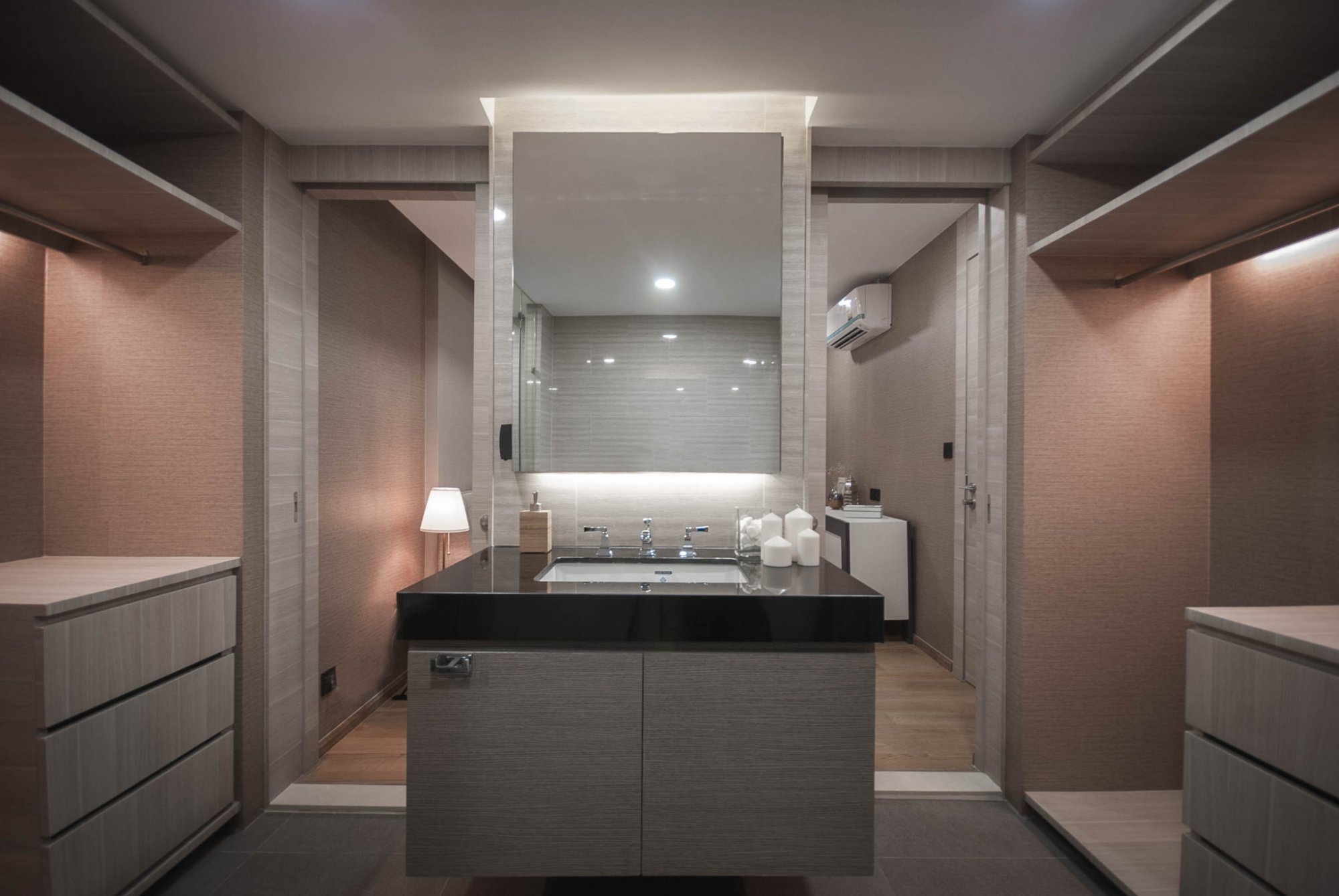 ปล่อยเช่า! Klass Langsuan ในราคาเพียง 35,000บาท/เดือน 1 ห้องนอน 1 ห้องน้ำ 48ตรม. ใกล้ BTS ชิดลม เฟอร์นิเจอร์ครบพร้อมเข้าอยู่ PROP000746