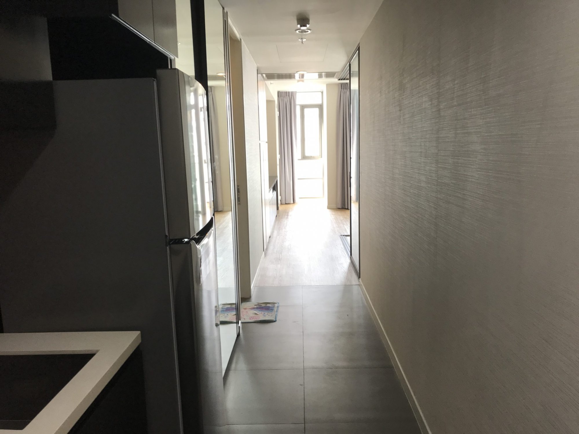 ปล่อยเช่า! Siamese Surawong (ไซมิส สุรวงศ์) ในราคาเพียง 20,000บาท/เดือน 1 ห้องนอน 1 ห้องน้ำ 42ตรม. ใกล้ BTS ช่องนนทรี เฟอร์นิเจอร์ครบพร้อมเข้าอยู่