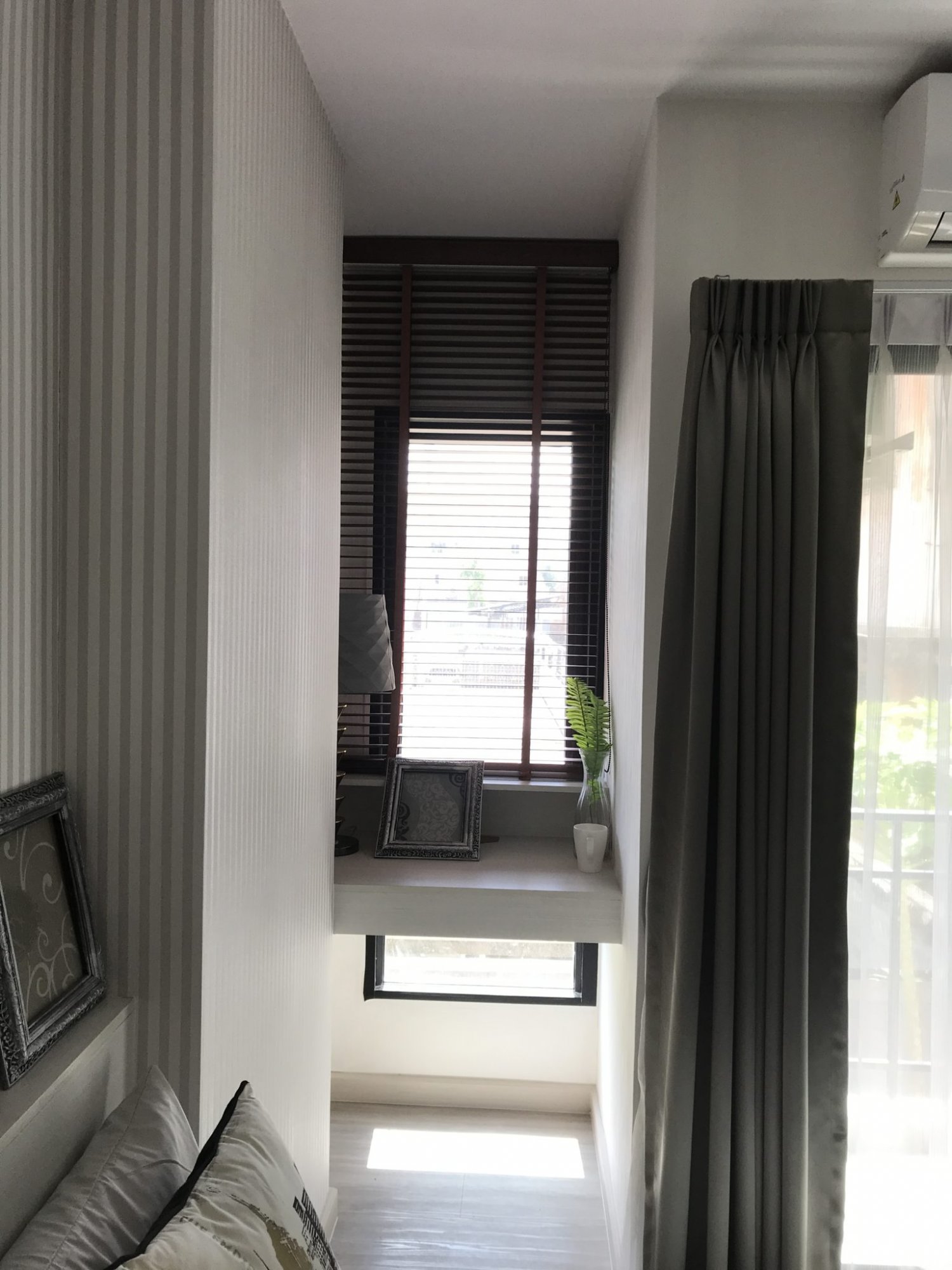 !!!Wholesale Condo @ University of the Thai Chamber of Commerce, 1 bedroom, 1 bathroom, size 21.5-28 sq m, price 2.29-3.1 million baht !!! Special promotion, book within August, get 2 baht of gold.