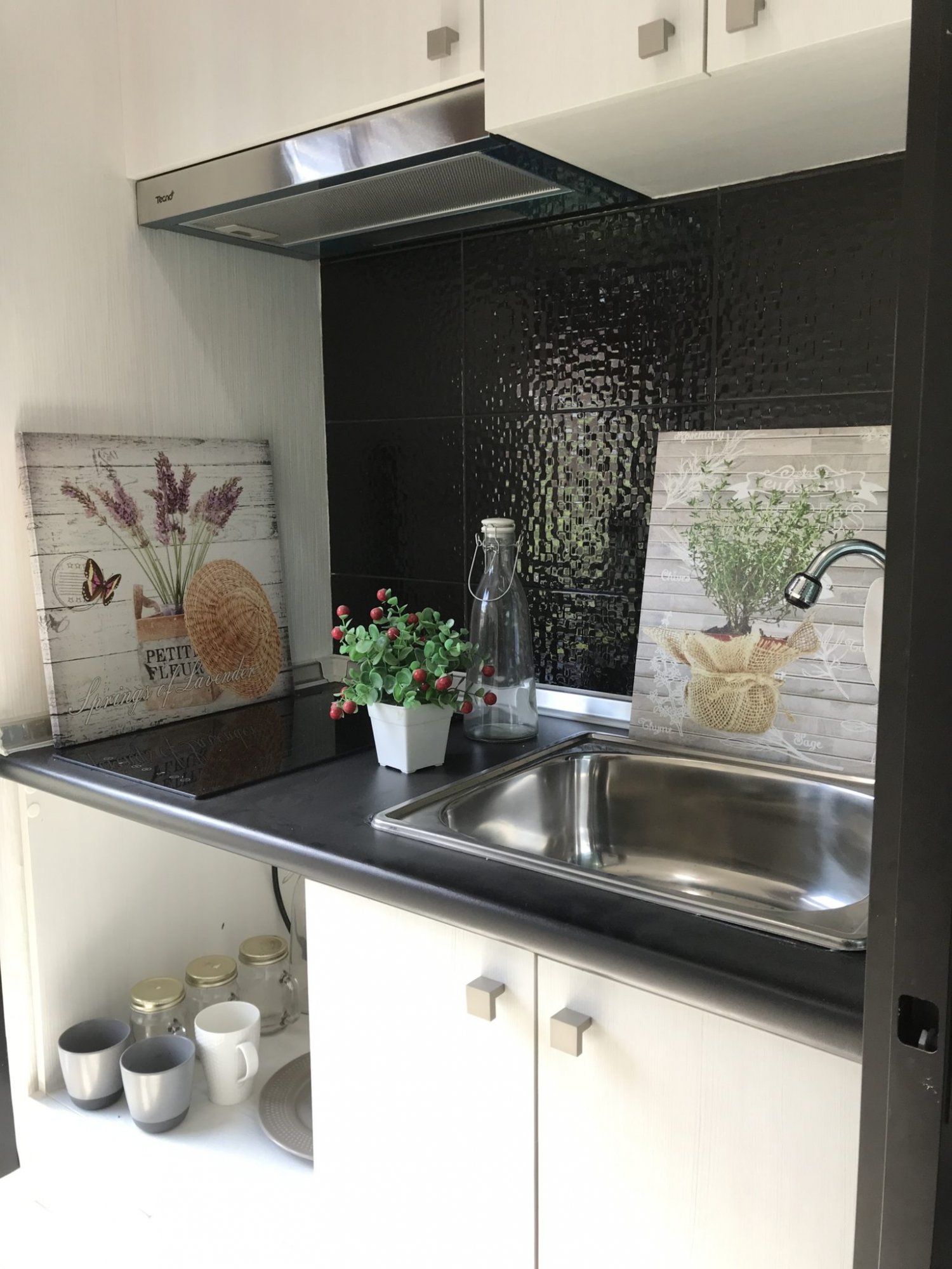 !!!Wholesale Condo @ University of the Thai Chamber of Commerce, 1 bedroom, 1 bathroom, size 21.5-28 sq m, price 2.29-3.1 million baht !!! Special promotion, book within August, get 2 baht of gold.