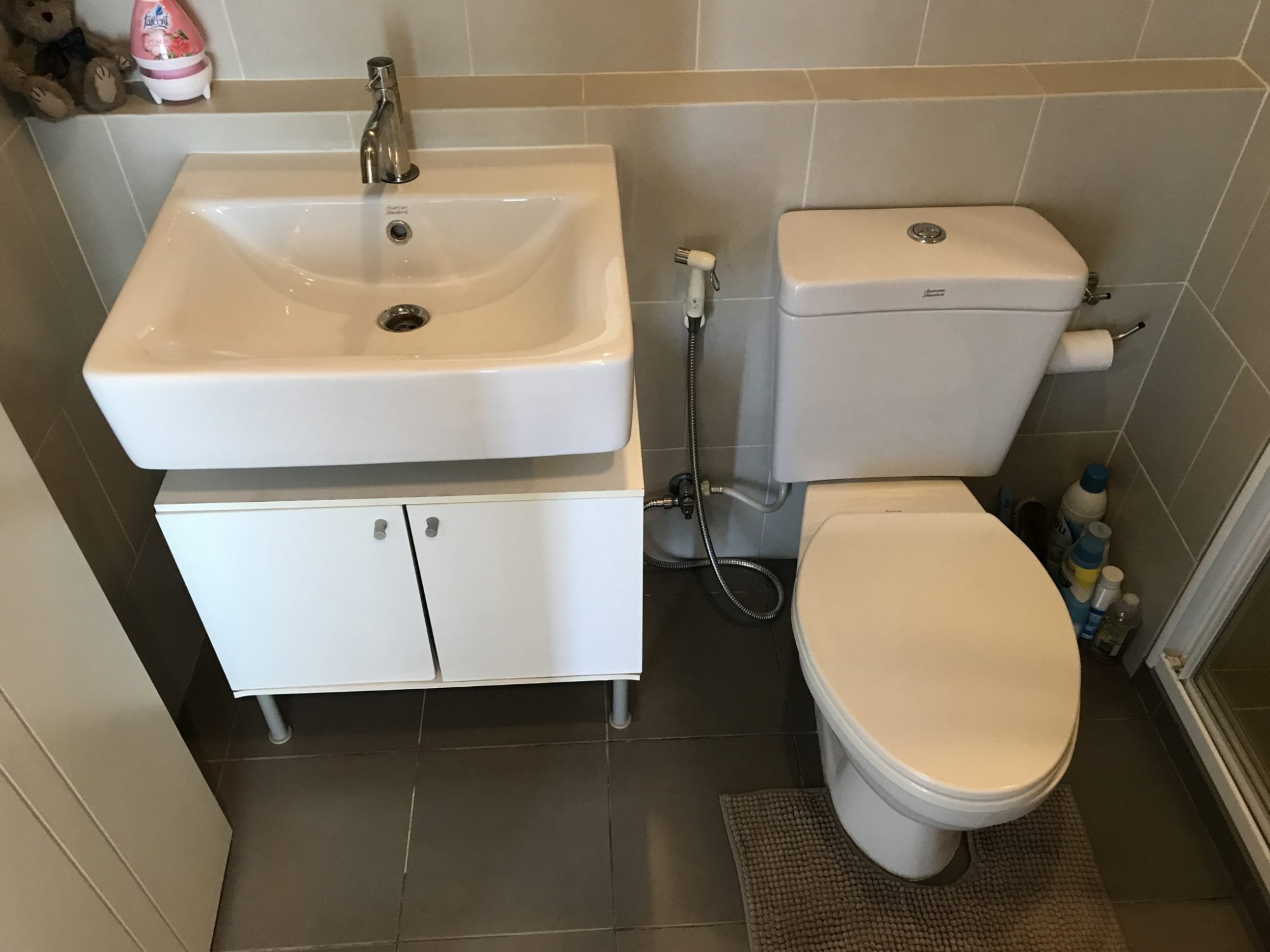 ขายห้อง Studio ขนาด 25.5ตร.ม. • • โครงการเดอะเบส พระราม9 • • วิวสระน้ำและวิวเมือง • • ใกล้ MRT สายสีส้ม (กำลังก่อสร้าง)