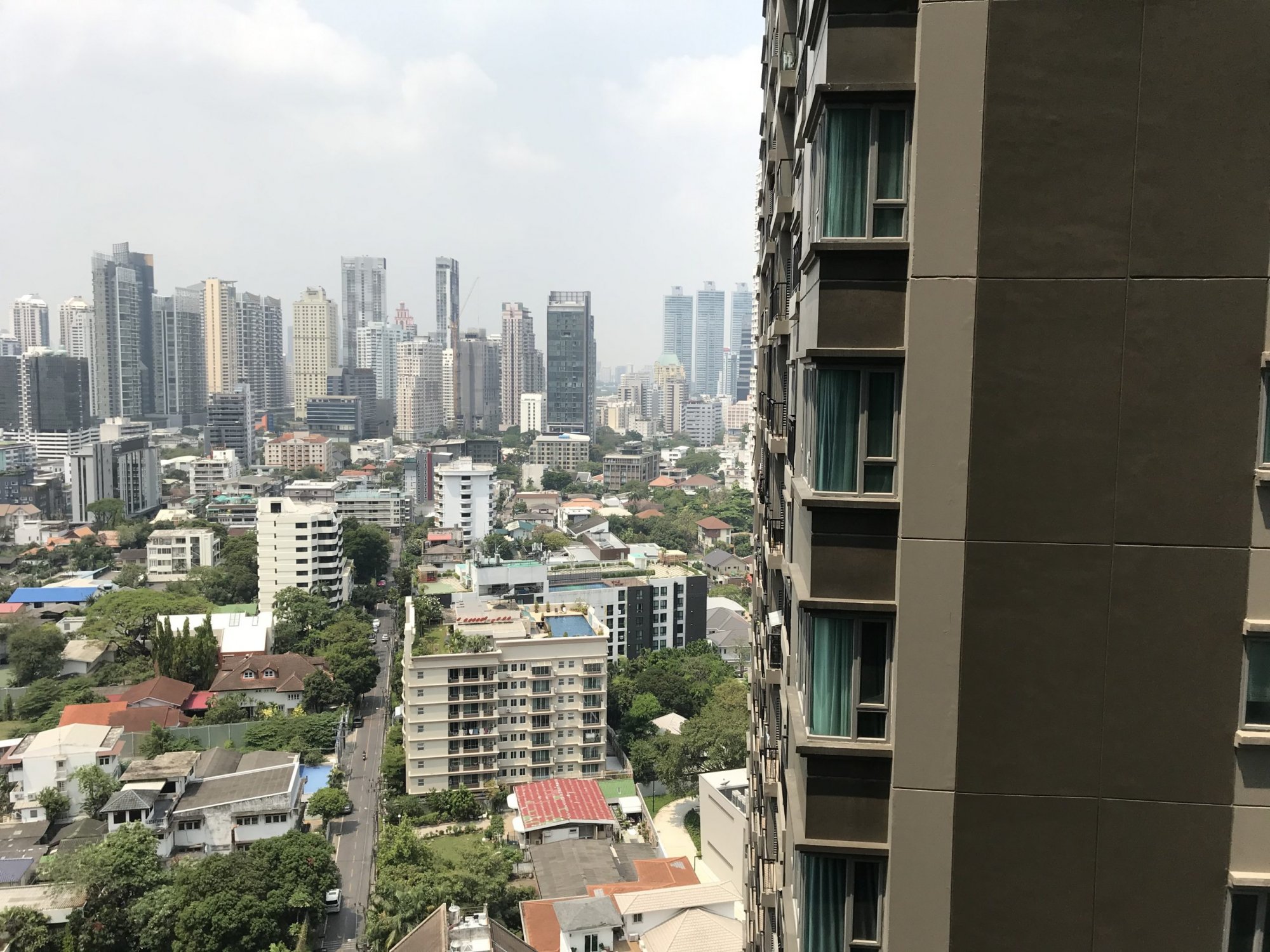 Keyne By Sansiri ให้เช่า! ในราคาเพียง 25,000บาท/เดือน 1 ห้องนอน 1 ห้องน้ำ 35ตรม. ชั้นสูง++ วิวสวย ใกล้ BTS ทองหล่อ เฟอร์นิเจอร์ครบพร้อมเข้าอยู่ (P-00725)