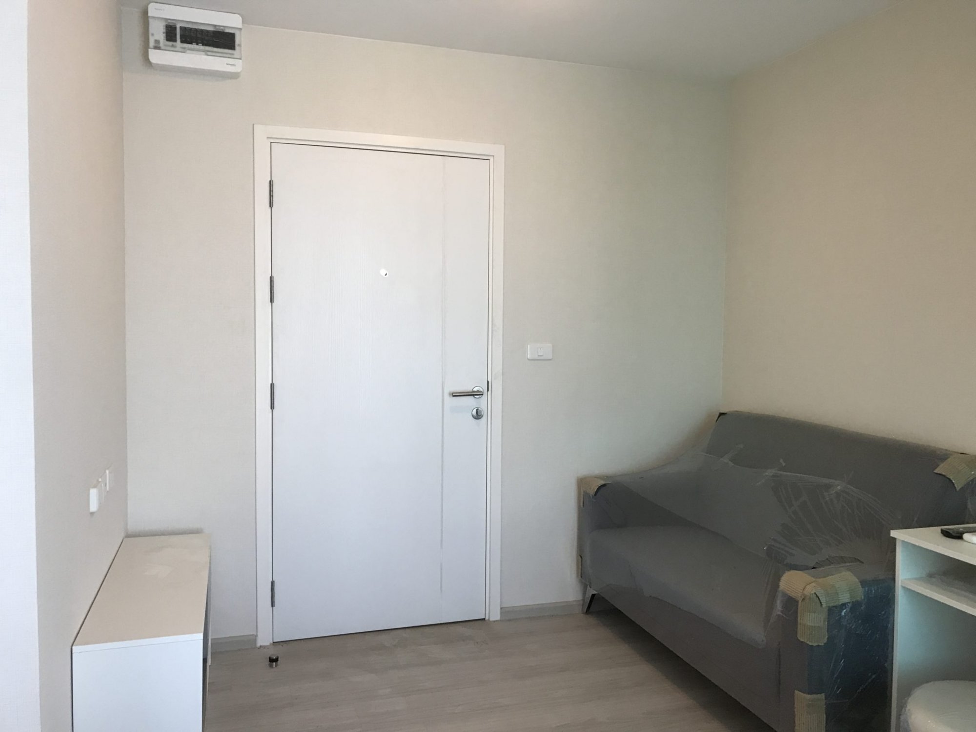 ขายด่วน! PLUM CONDO ราม 60 อินเตอร์เชนจ์ พร้อมให้คุณเป็นเจ้าของ ในราคาเพียง 2,200,000บาท รวมค่าใช้จ่ายทุกอย่าง ใกล้ MRT ห้วยขวาง เฟอร์นิเจอร์ครบพร้อมเข้าอยู่