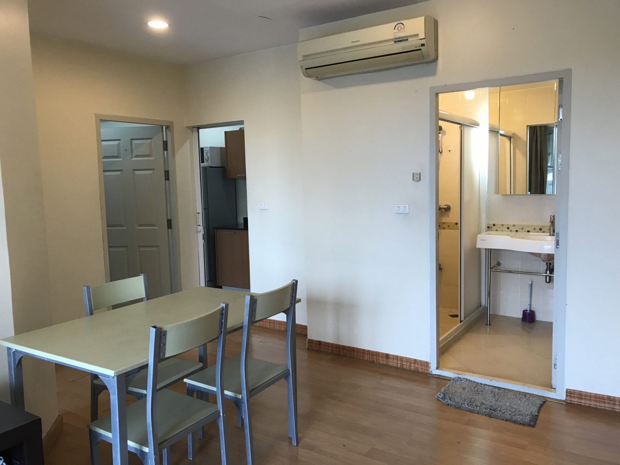 ปล่อยเช่า! Life@ Ratchada (ไลฟ์ แอท รัชดา) ในราคาเพียง 20,000บาท/เดือน 2 ห้องนอน 2 ห้องน้ำ 62ตรม. ใกล้ MRT รัชดาภิเษก เฟอร์นิเจอร์ครบพร้อมเข้าอยู่