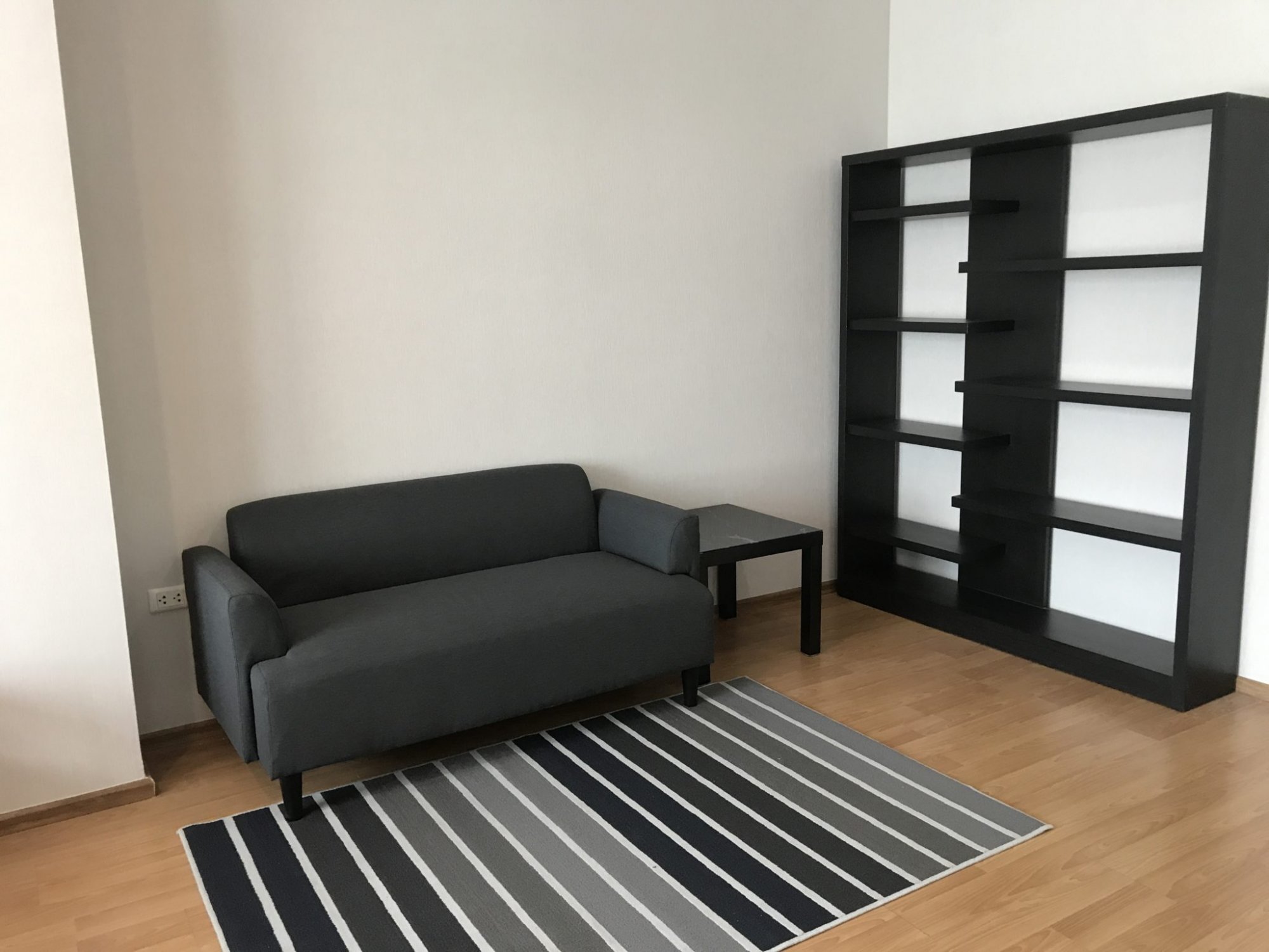 ขายด่วน! Life@ Ratchada (ไลฟ์ แอท รัชดา) พร้อมให้คุณเป็นเจ้าของเพียง 2.95ล้านบาท50/50 สตูดิโอ ขนาด 35ตรม. ใกล้ MRT รัชดาภิเษก เฟอร์นิเจอร์ครบพร้อมเข้าอยู่