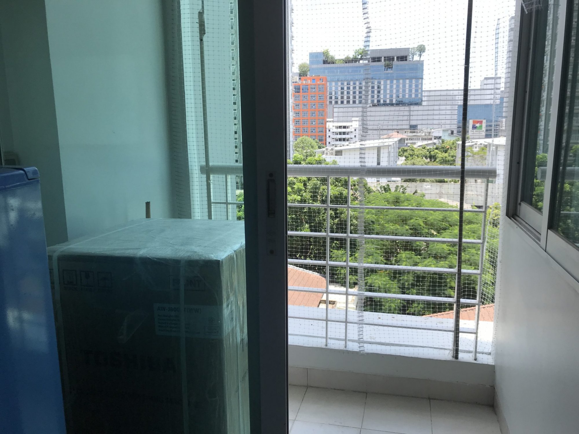 ขายด่วน! Life@ Ratchada (ไลฟ์ แอท รัชดา) พร้อมให้คุณเป็นเจ้าของเพียง 2.95ล้านบาท50/50 สตูดิโอ ขนาด 35ตรม. ใกล้ MRT รัชดาภิเษก เฟอร์นิเจอร์ครบพร้อมเข้าอยู่