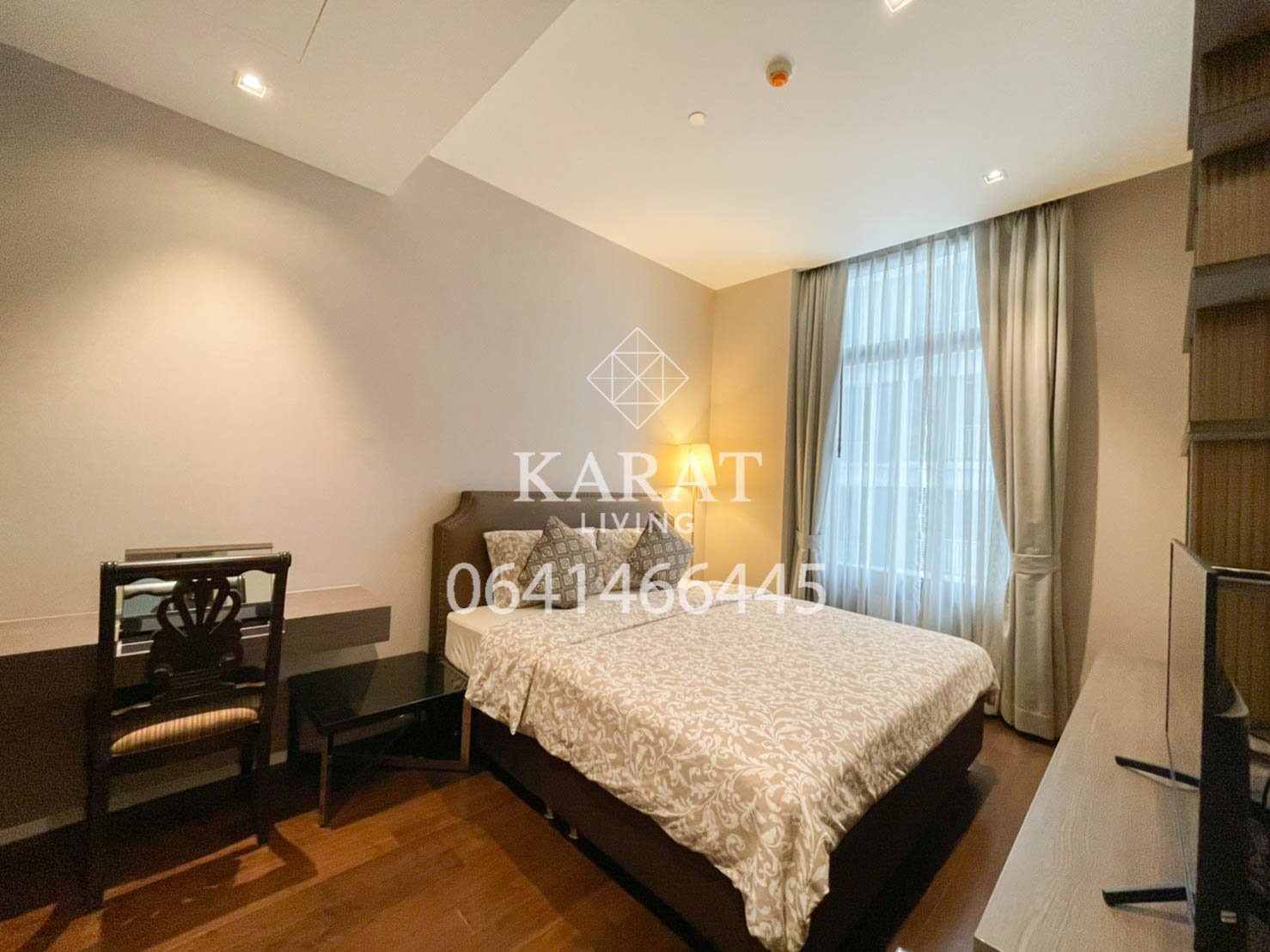 ให้เช่า ดิโพลแมท 39 ถูกที่สุดในโครงการ 54 ตร.ม 45,000 ชั้น 23 คุณบี 064-146-6445 (R5626)