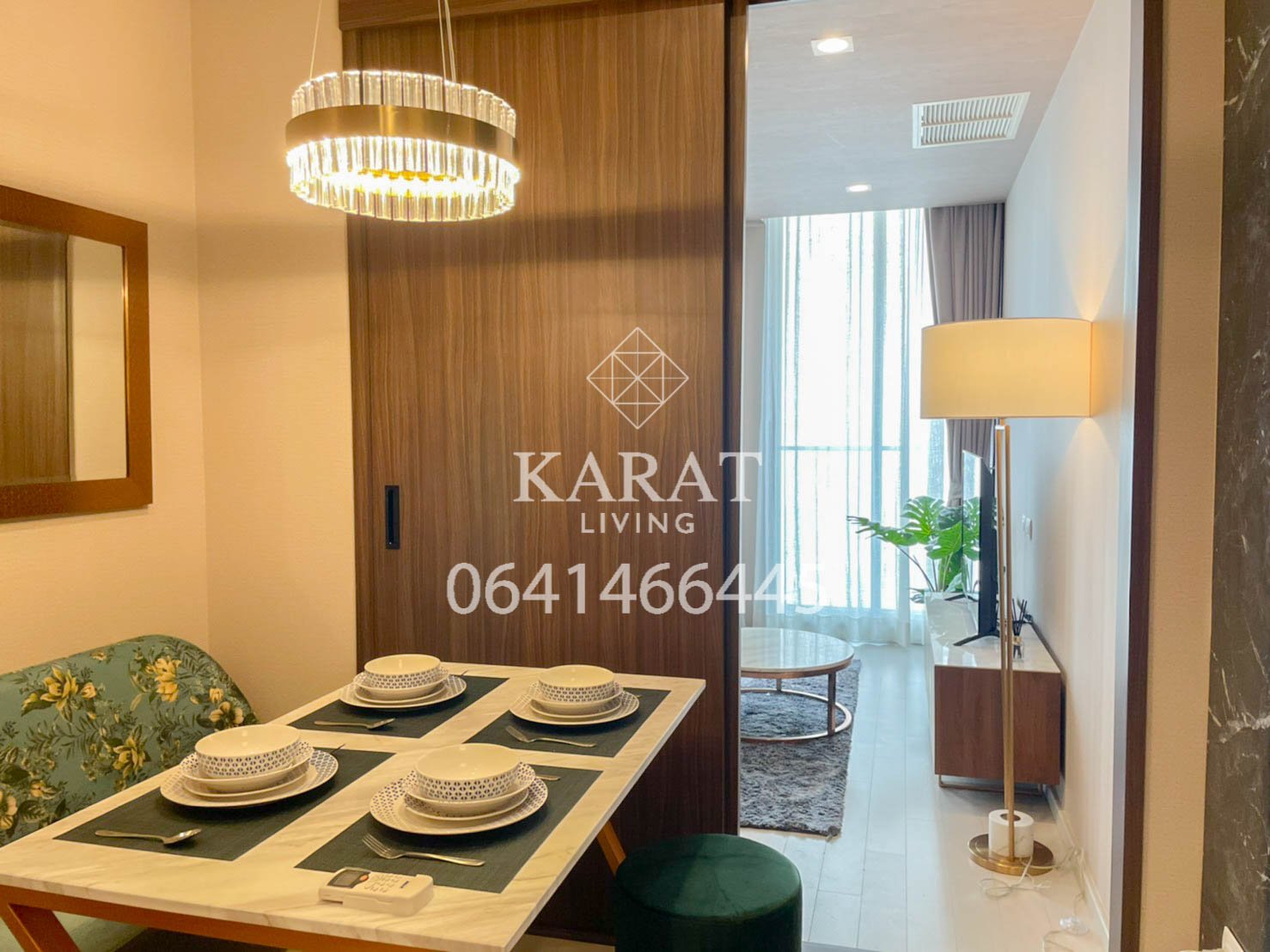 Noble ploenchit for rent 1 Bed 1 bath 45 sq.m Beautiful decor the best of project 36,000 THB fully furnished Fl. 11 Building C with Skywalk connection to BTS Phloen Chit. K.Bee 064146-6445 (R5654)