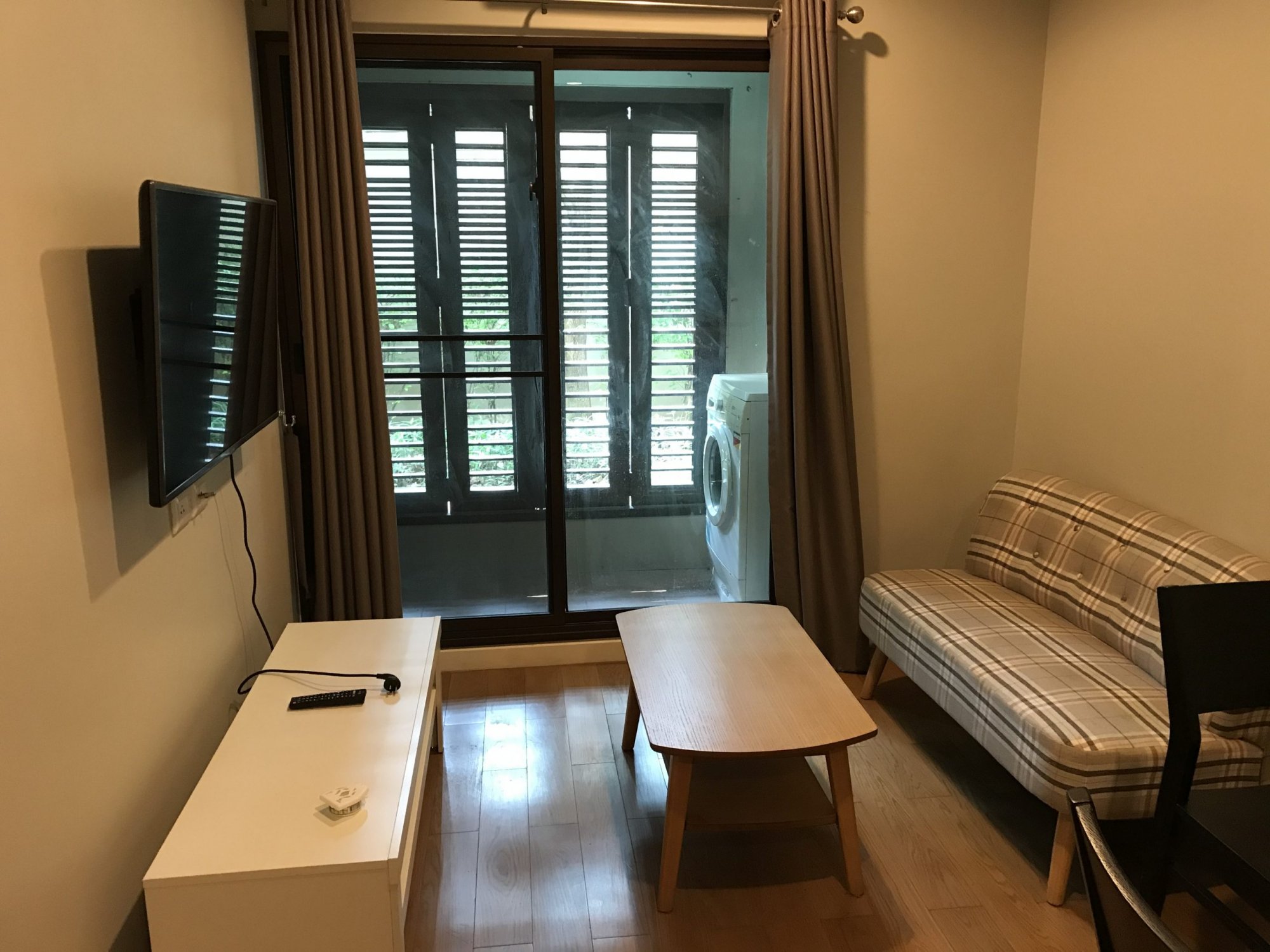 ให้เช่า! Condolette Dwell Sukhumvit 26 1 ห้องนอน 32 ตรม. เพียง 17,000 บาท/เดือน เฟอร์นิเจอร์ครบพร้อมเข้าอยู่(PROP000081)